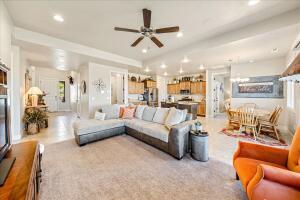 IVY WOOD - Residential