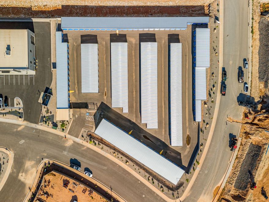 Turnkey Asset: Brand-new build eliminates major capital expenditures for years.

High-Demand Submarket: Limited competing supply paired with strong regional population growth.

Attractive Tenant Base: Serves residential, small business, contractor, and industrial storage needs.

Income Stability: Storage assets historically outperform in both expansion and contraction cycles.

Operational Efficiency: Low overhead, potential for automated leasing/management, and minimal staffing requirements.

Future Upside: Opportunity to drive NOI through lease-up velocity, market rent adjustments, and operational optimization.