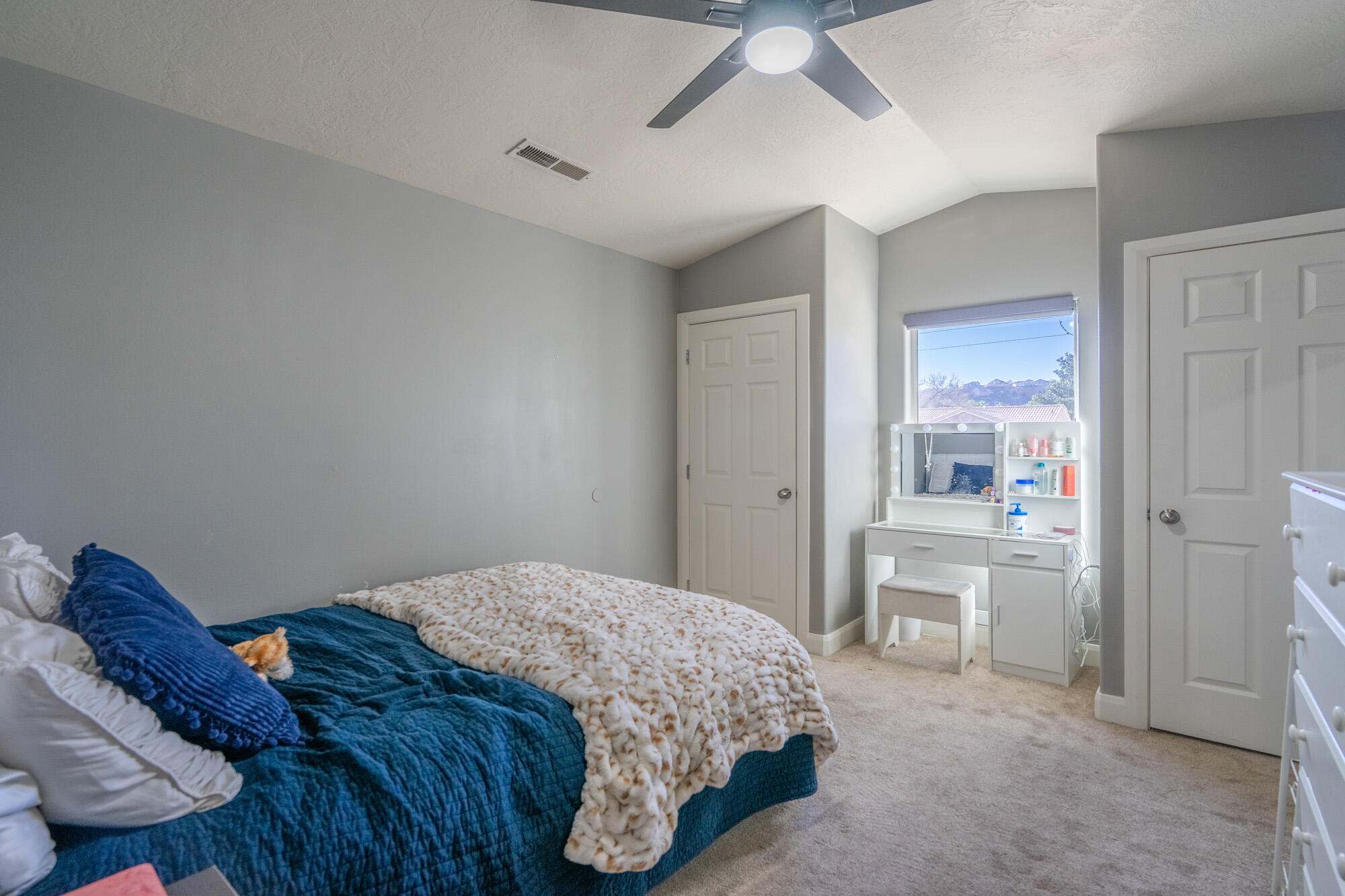 CIMARRONT RED CLIFFS - Residential