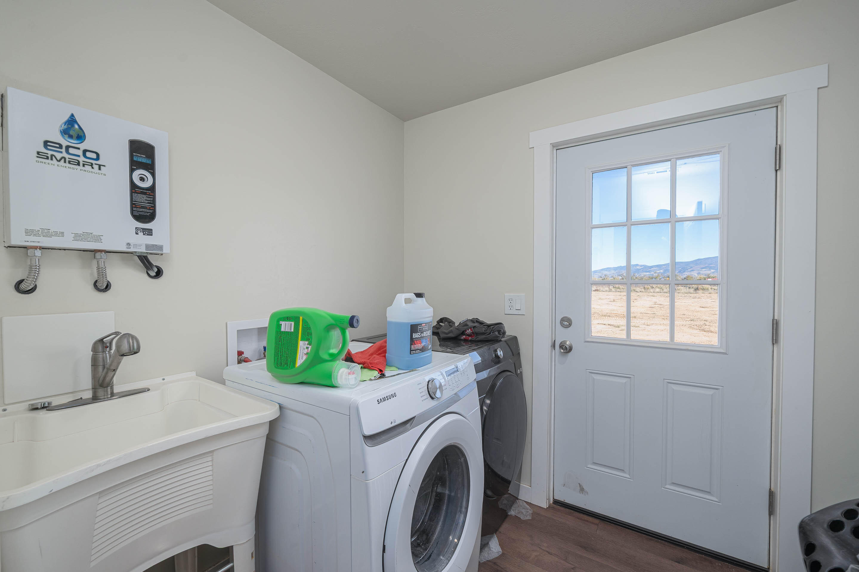 SKY VIEW ESTATES - Residential