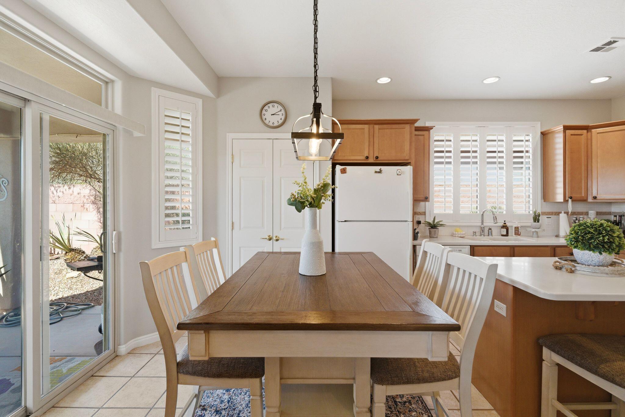 CORAL CANYON - Residential