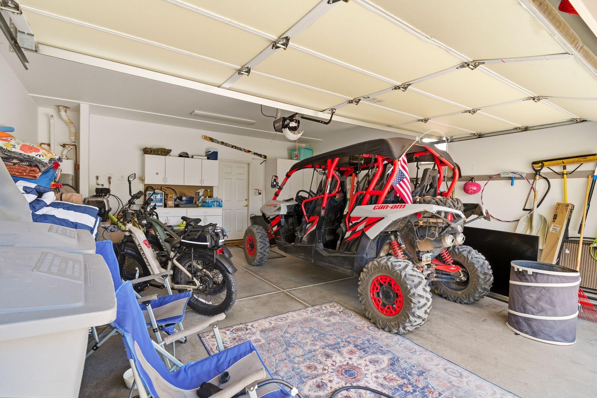 CORAL CANYON - Residential