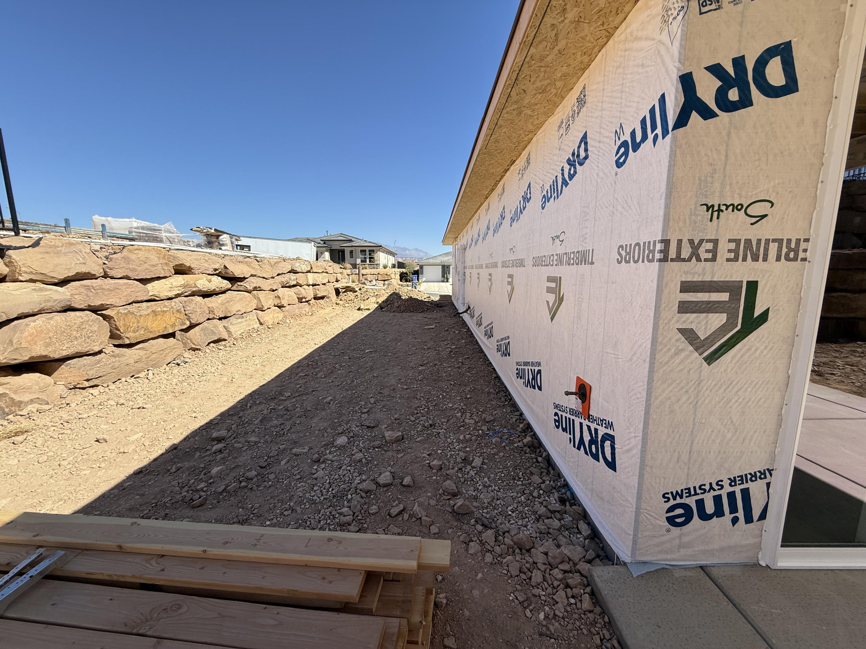 SALARNO HILLS AT DIVARIO - Residential