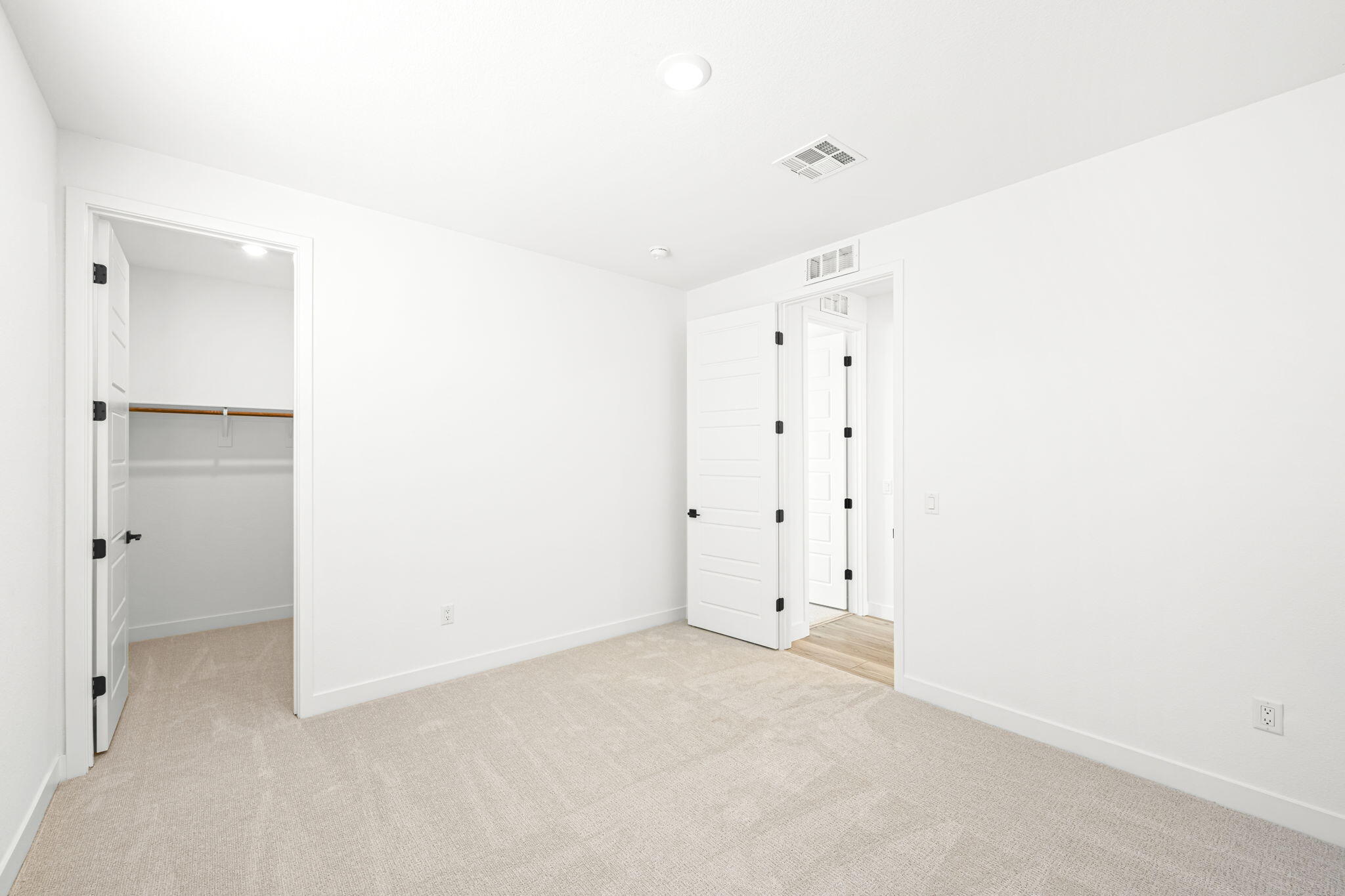 CECITA CREST AT DIVARIO - Residential