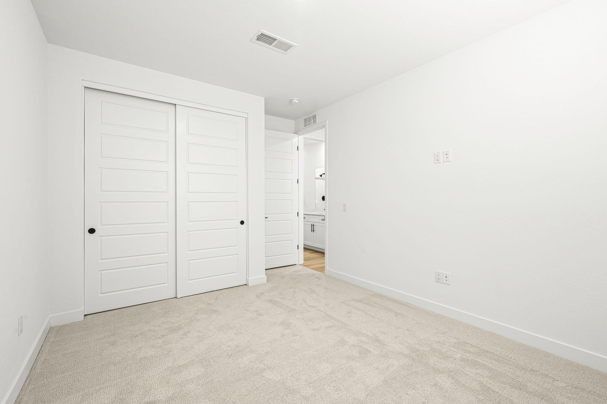 CECITA CREST AT DIVARIO - Residential