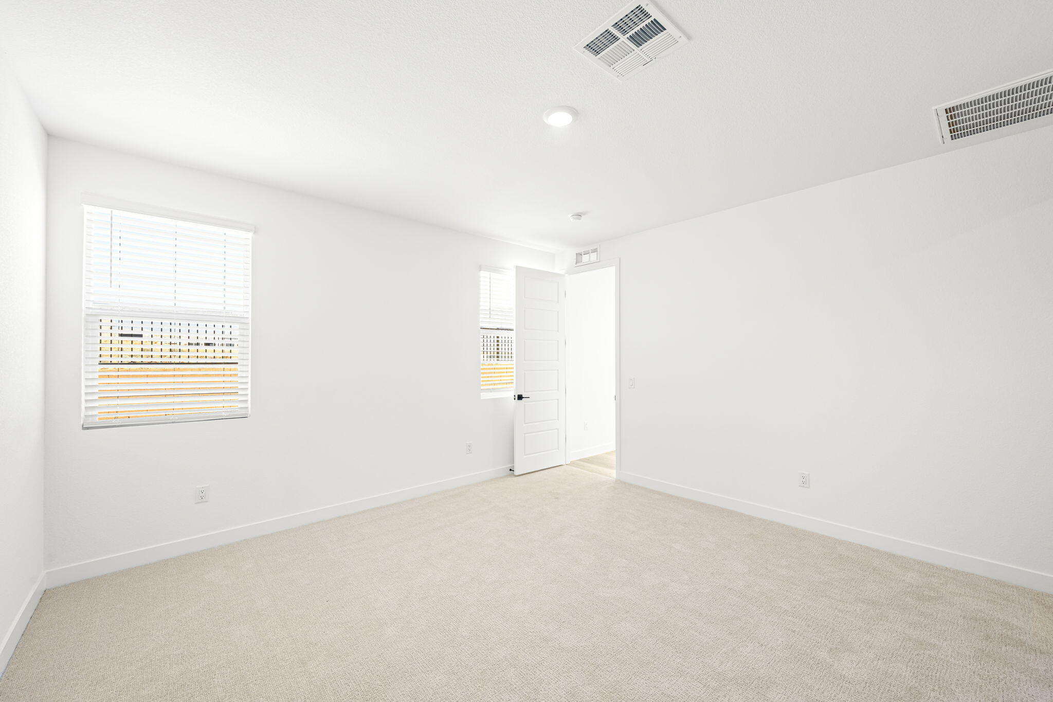 CECITA CREST AT DIVARIO - Residential