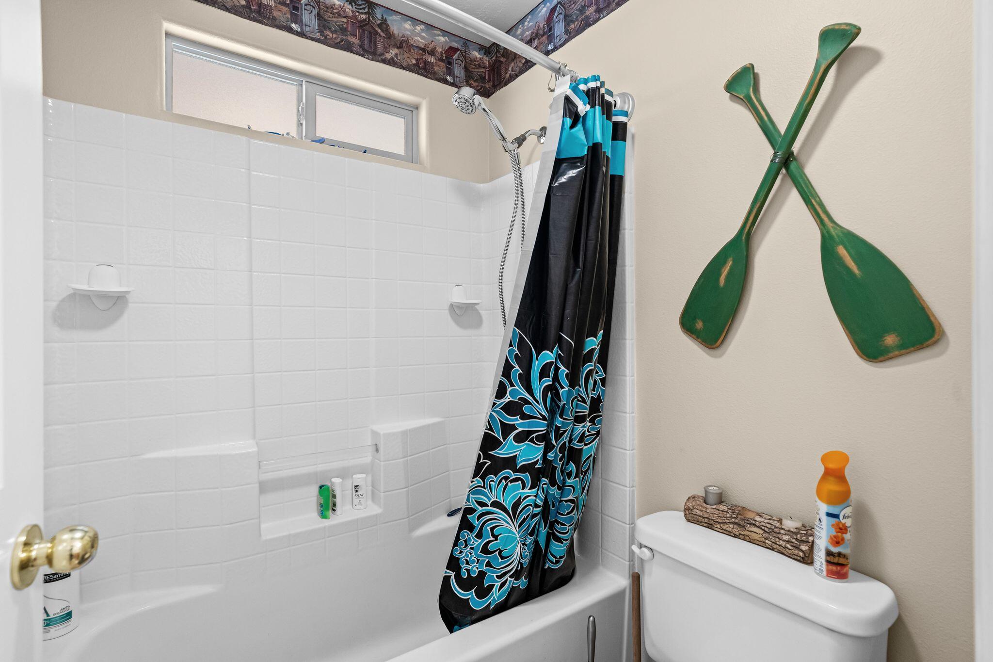 PINE ACRES - Residential