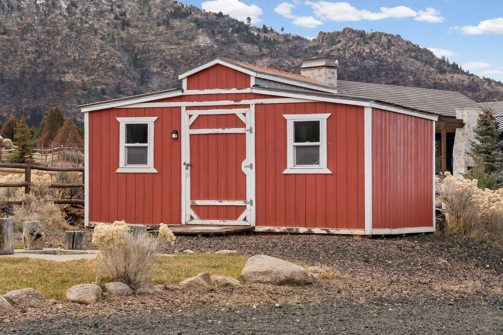 PINE ACRES - Residential