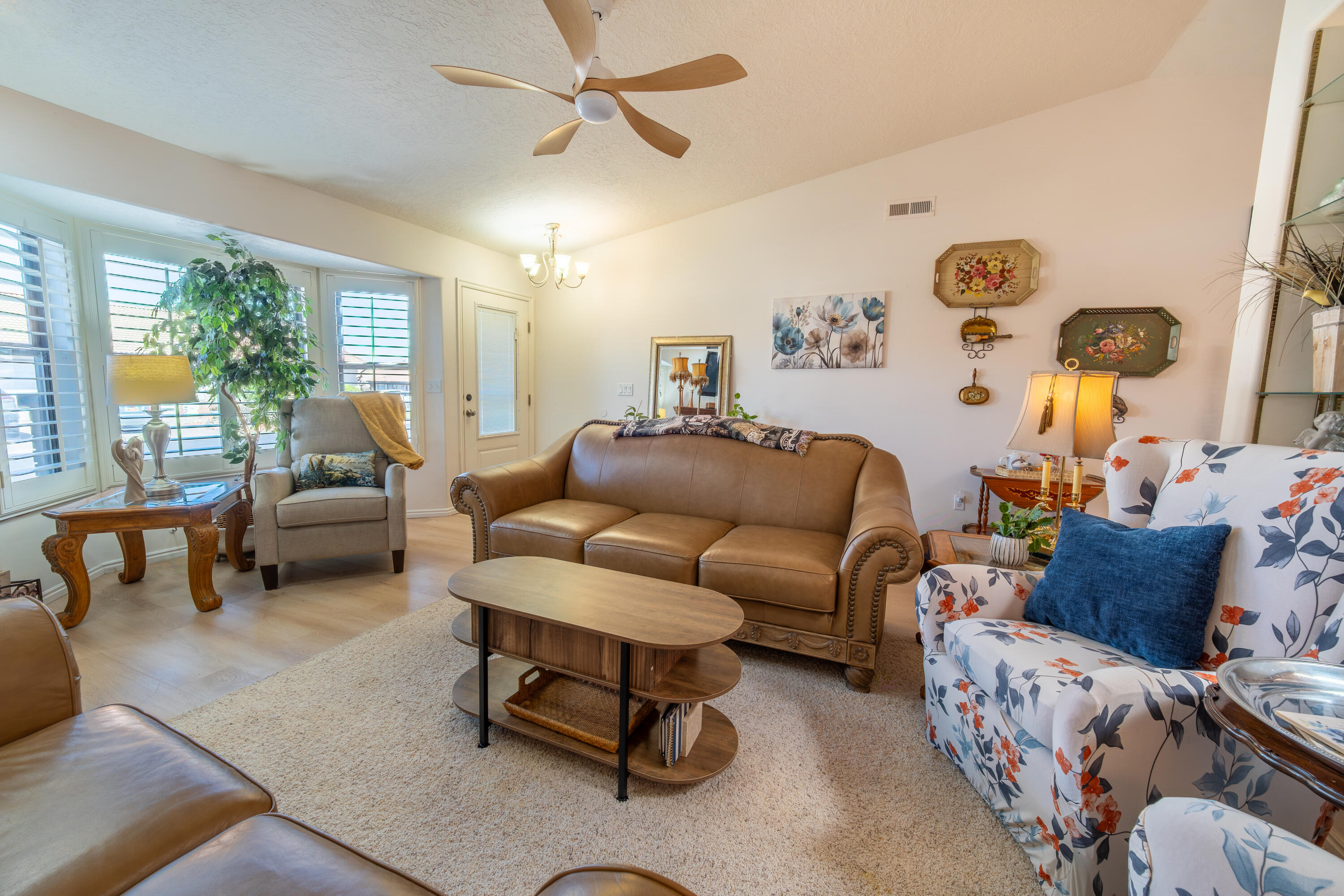 BLOOMINGTON KNOLLS TOWNHOMES - Residential