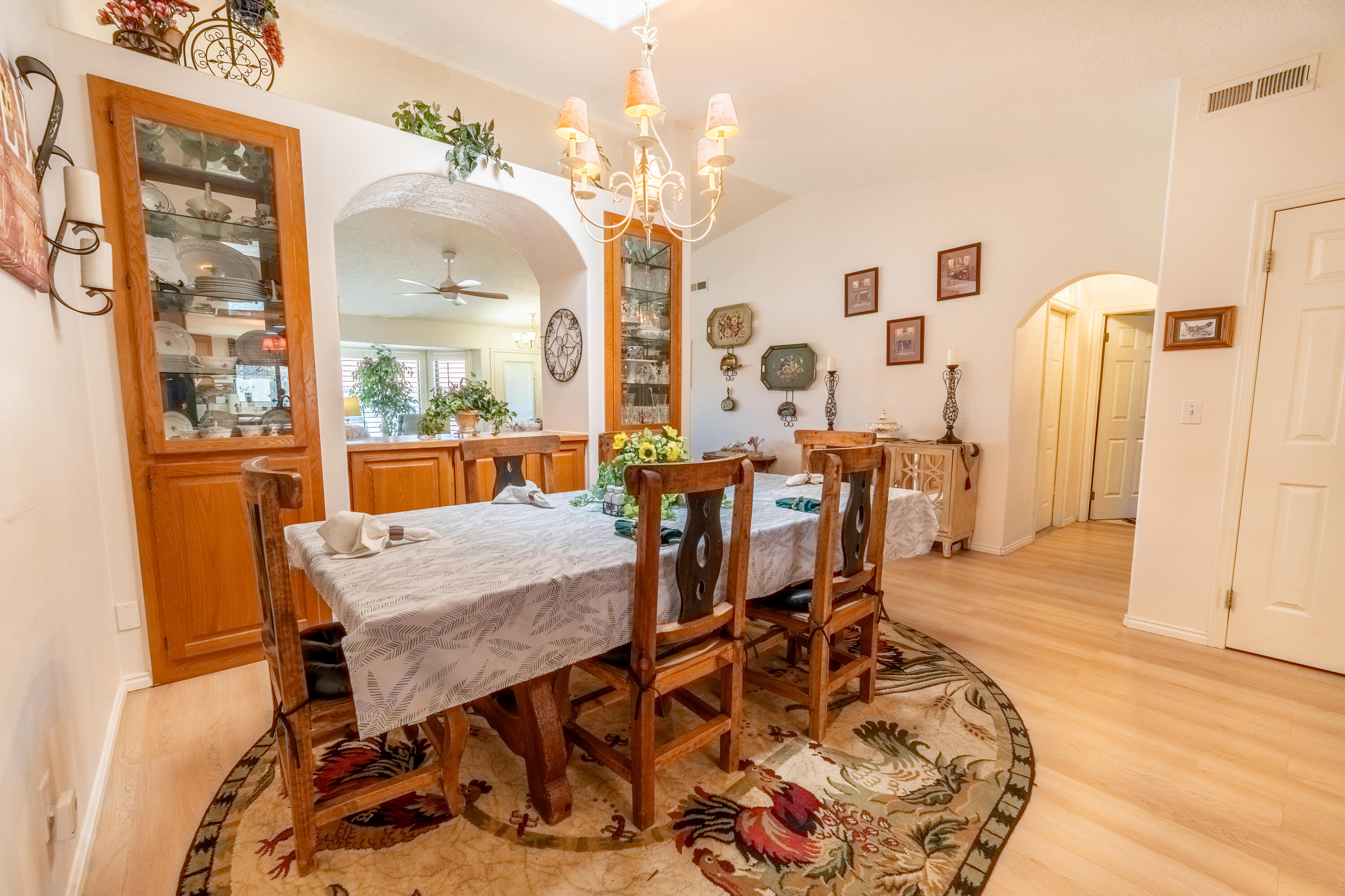 BLOOMINGTON KNOLLS TOWNHOMES - Residential