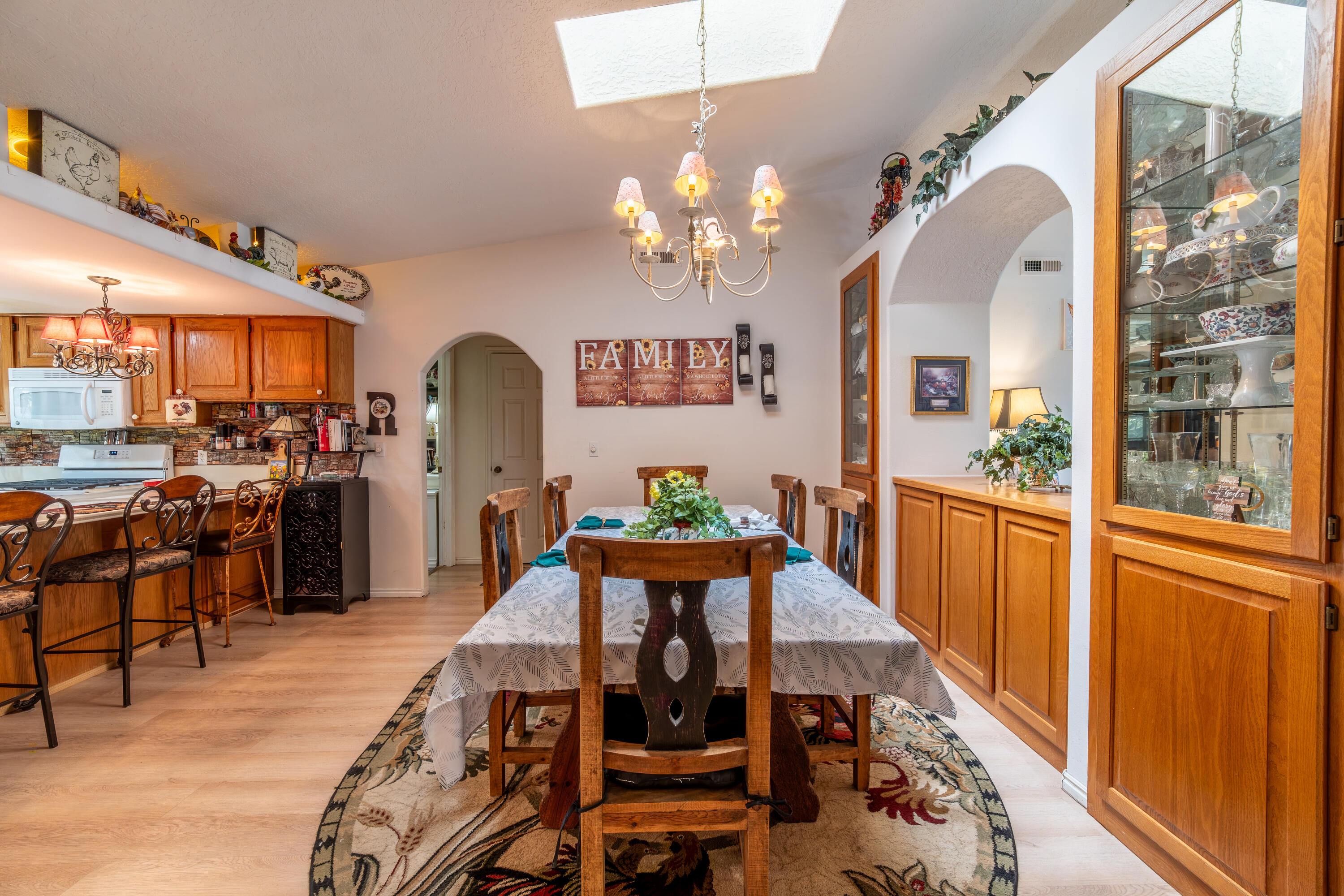 BLOOMINGTON KNOLLS TOWNHOMES - Residential