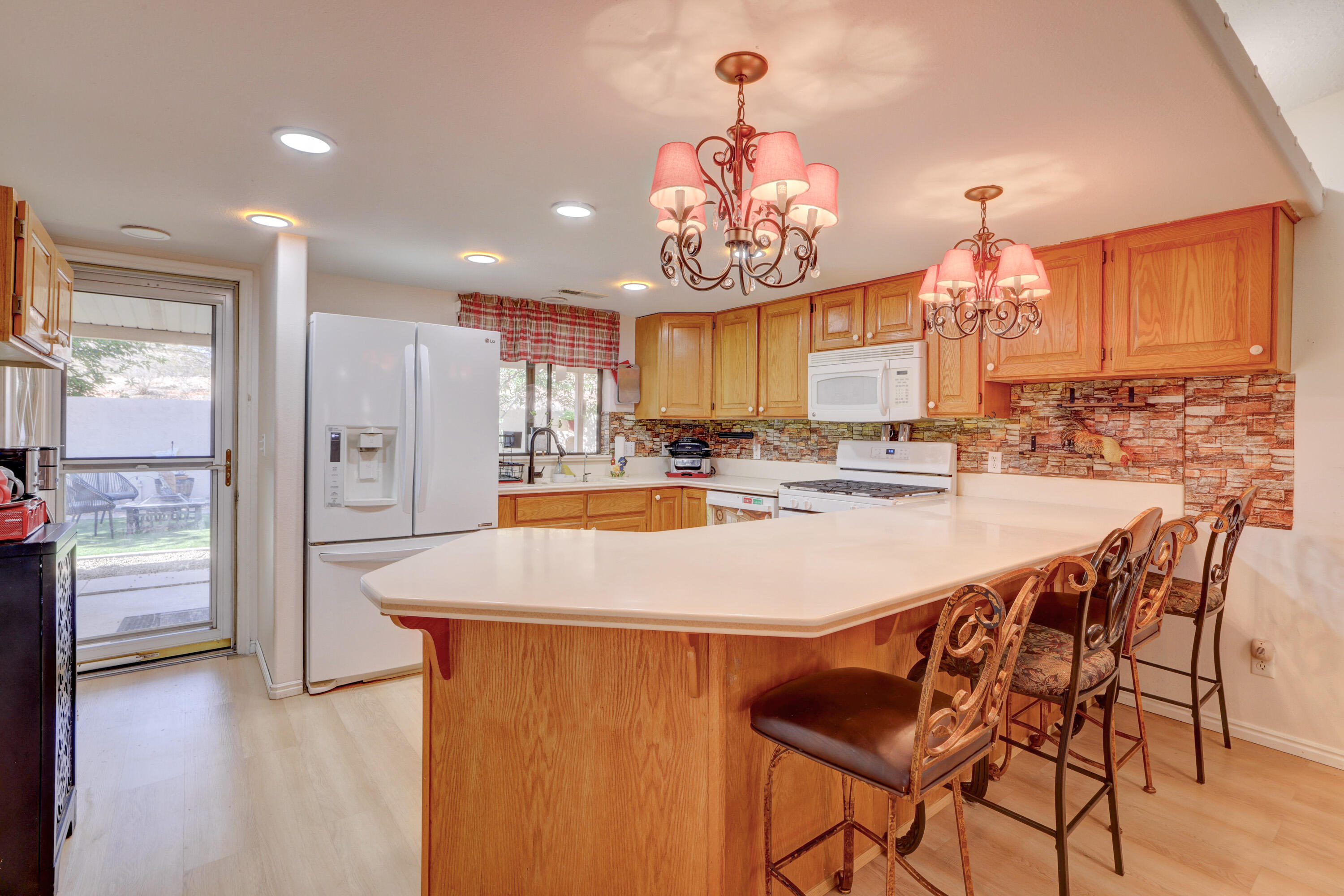 BLOOMINGTON KNOLLS TOWNHOMES - Residential