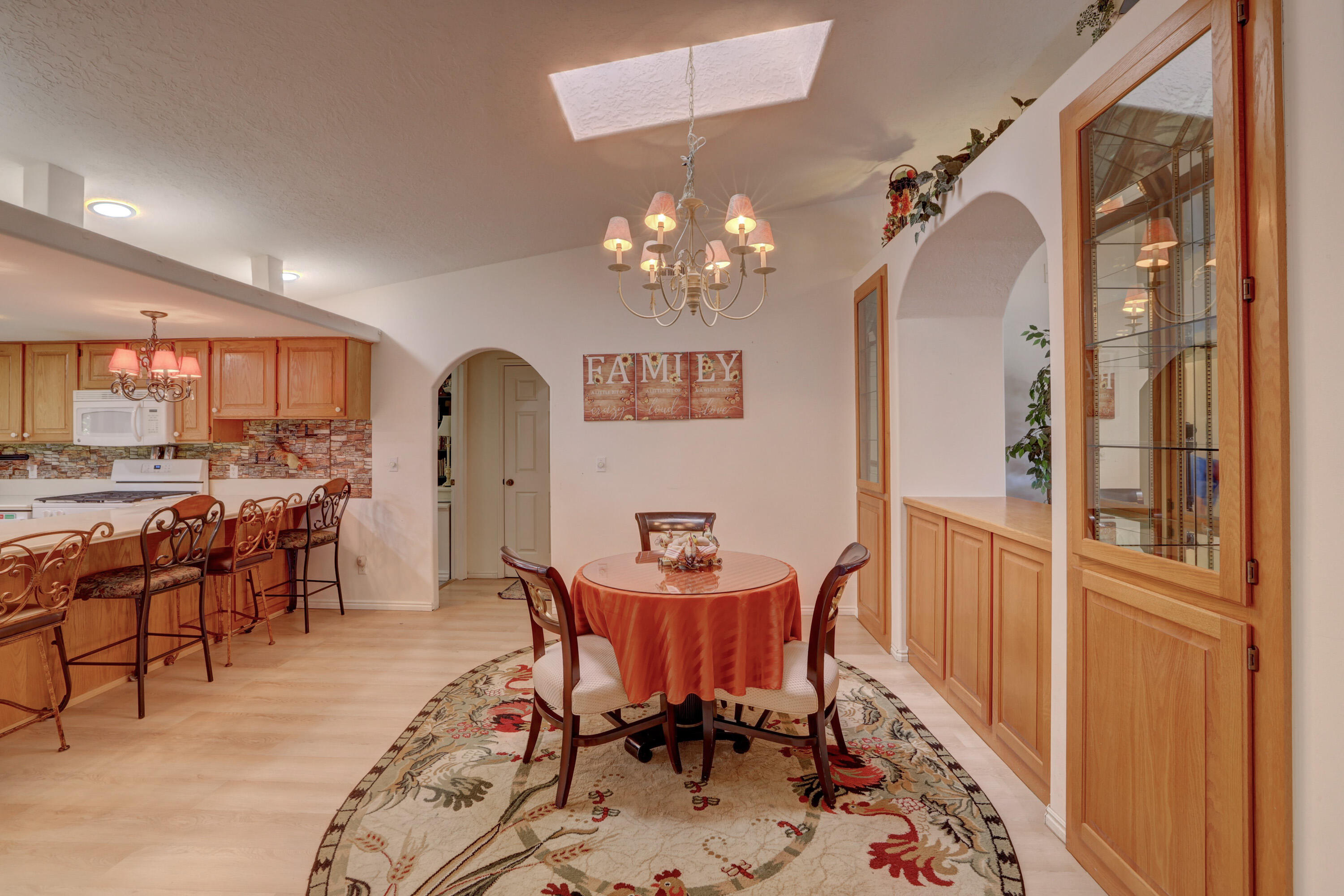BLOOMINGTON KNOLLS TOWNHOMES - Residential