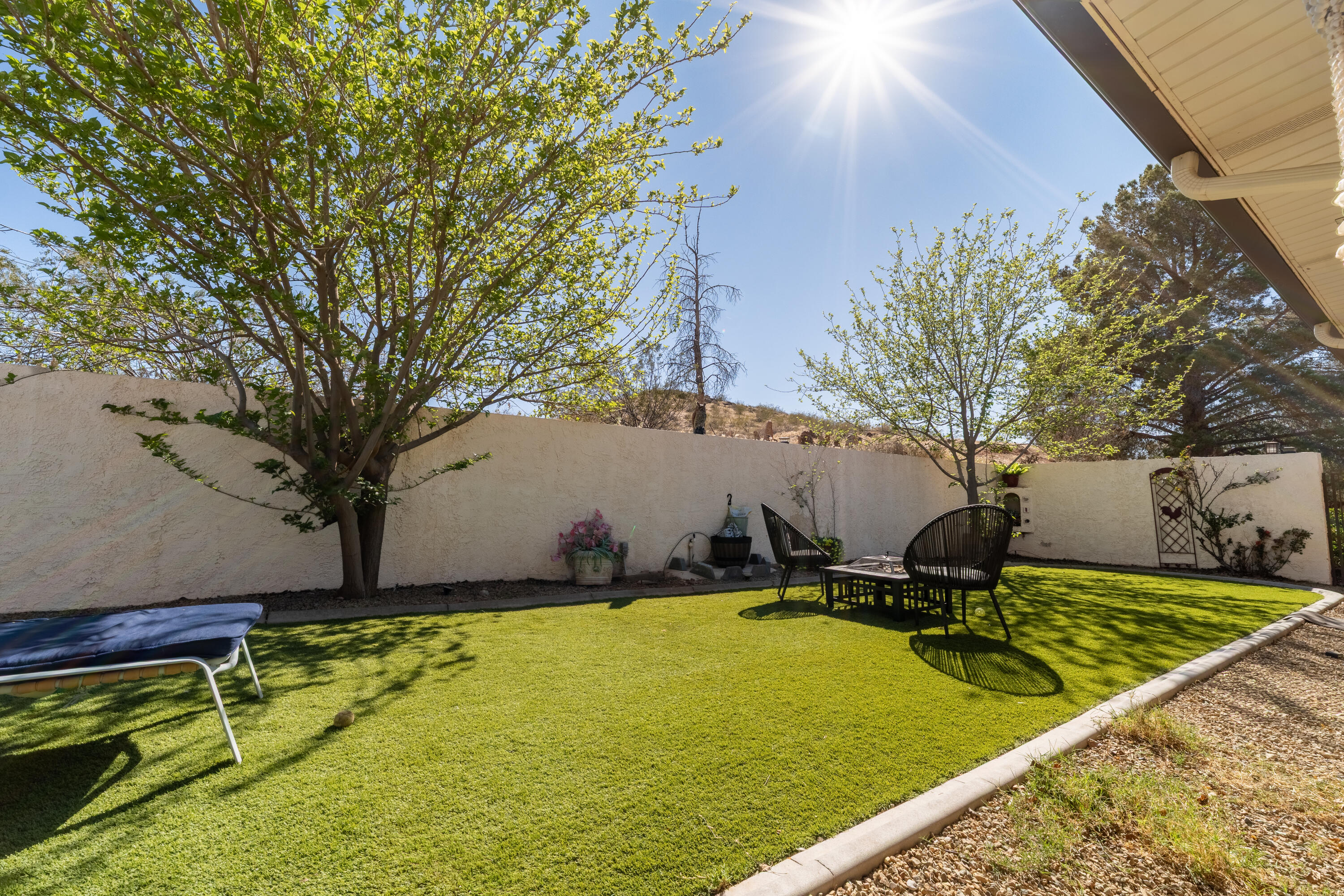 BLOOMINGTON KNOLLS TOWNHOMES - Residential