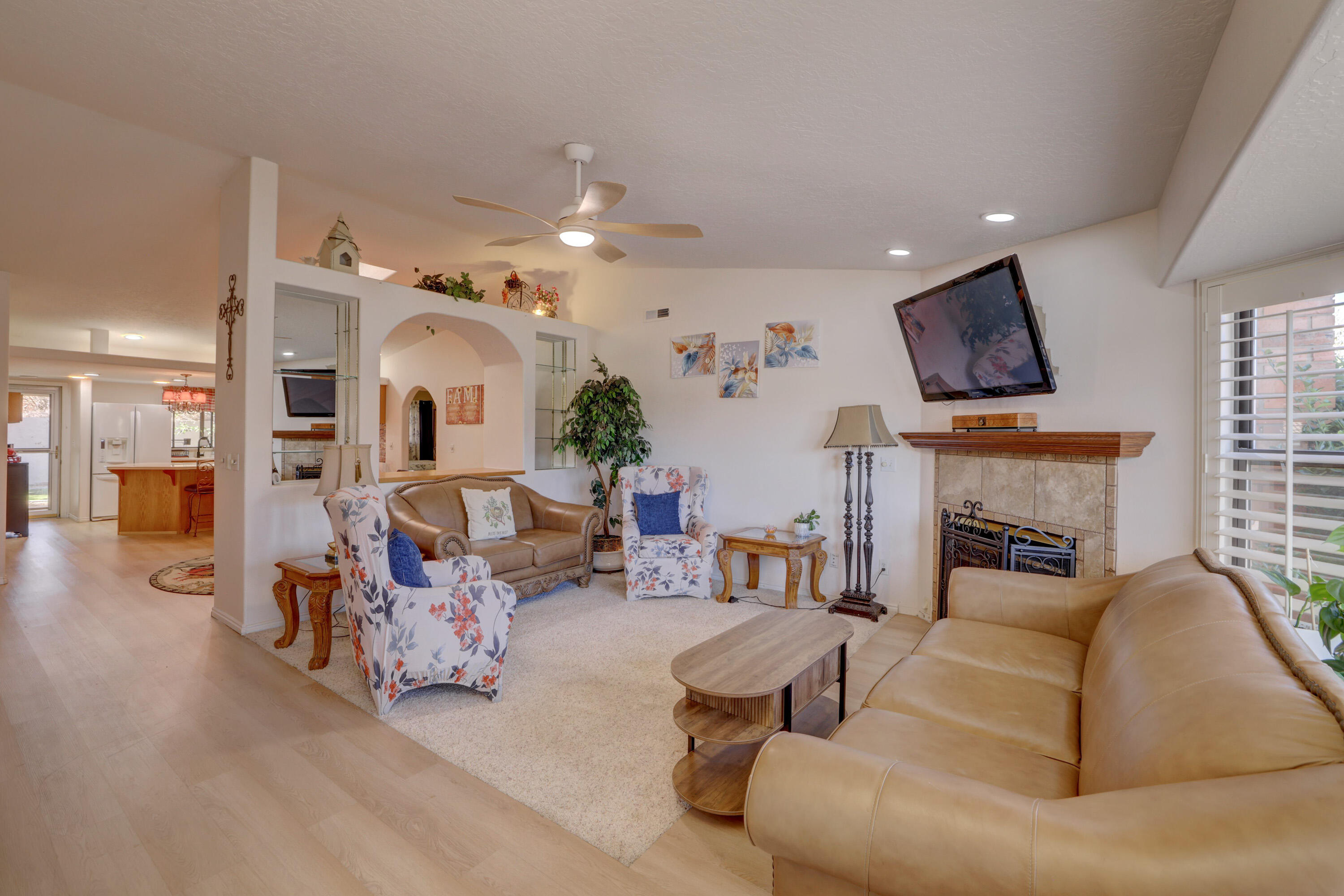BLOOMINGTON KNOLLS TOWNHOMES - Residential