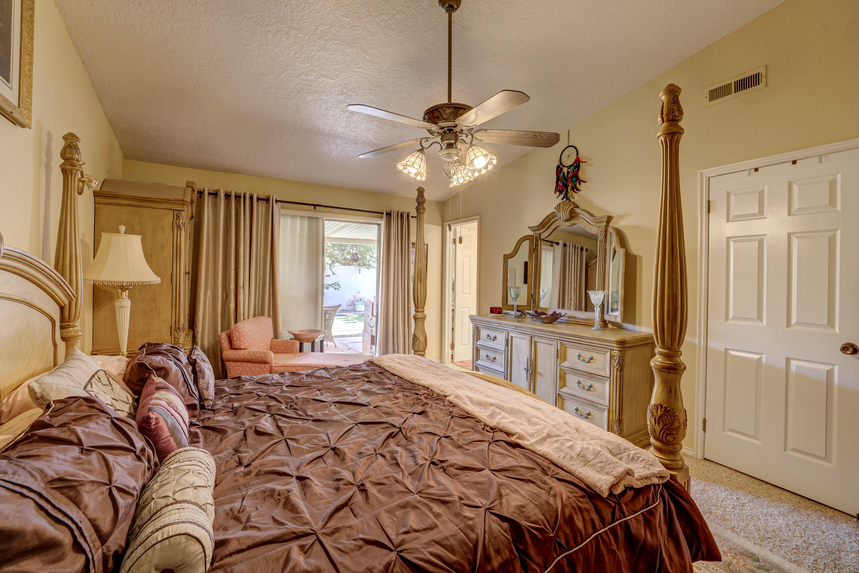 BLOOMINGTON KNOLLS TOWNHOMES - Residential