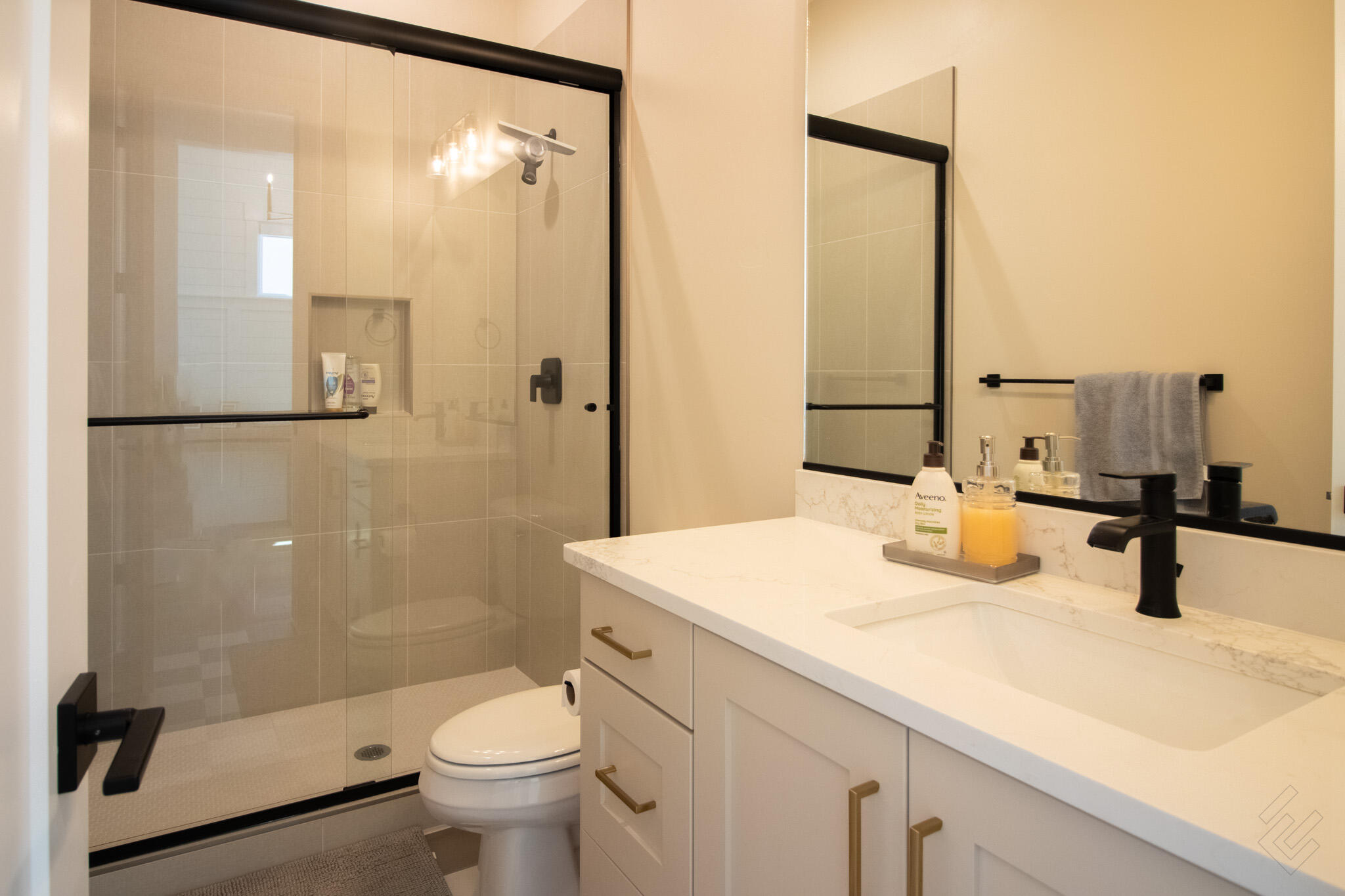 RED MESA AT SUNRISE VALLEY - Residential