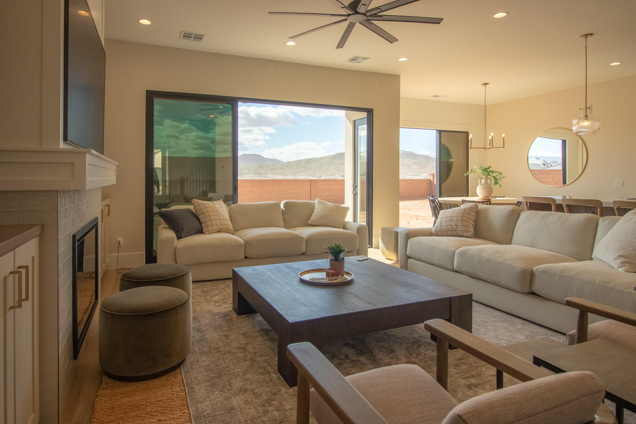 RED MESA AT SUNRISE VALLEY - Residential