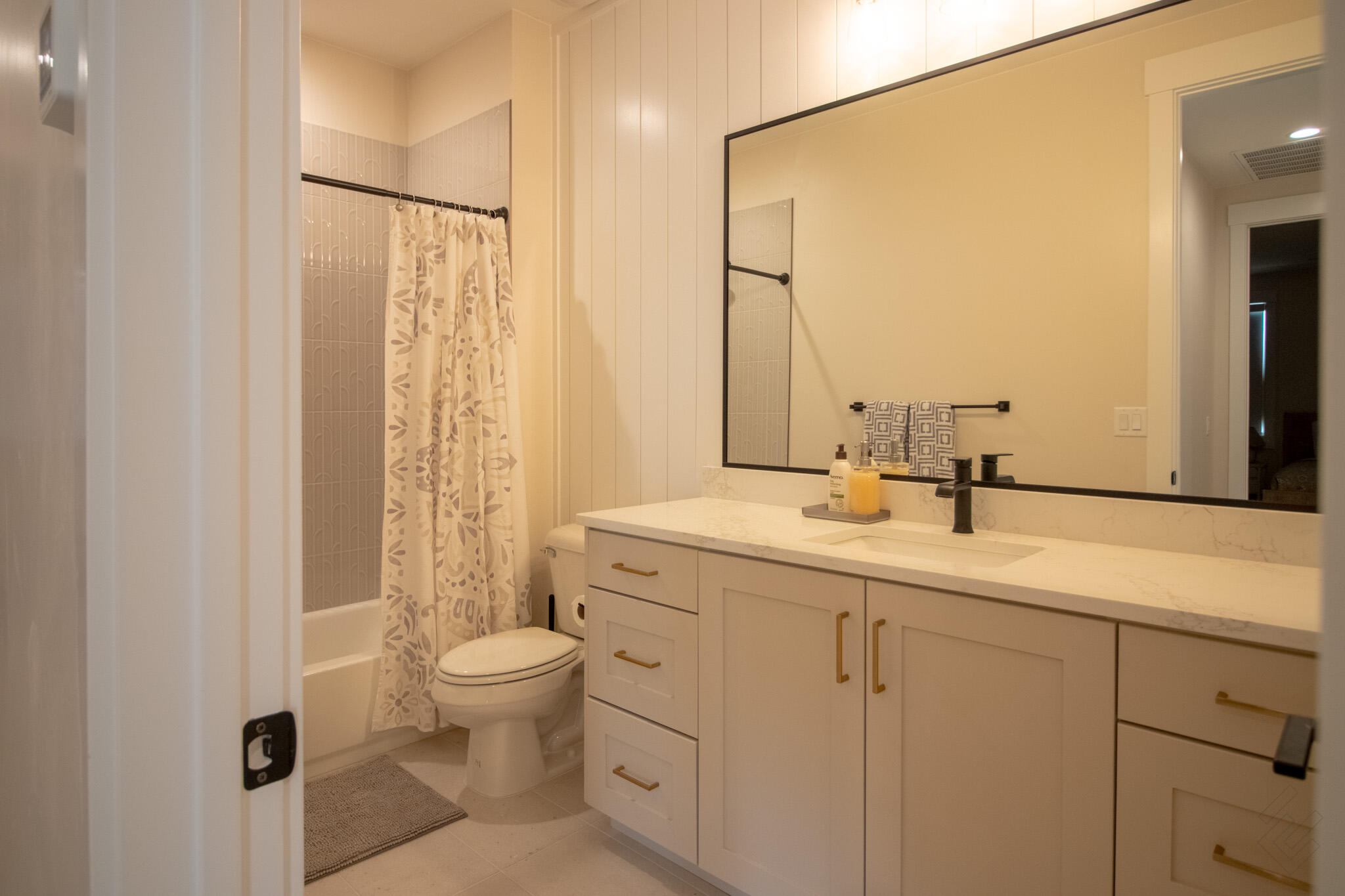 RED MESA AT SUNRISE VALLEY - Residential