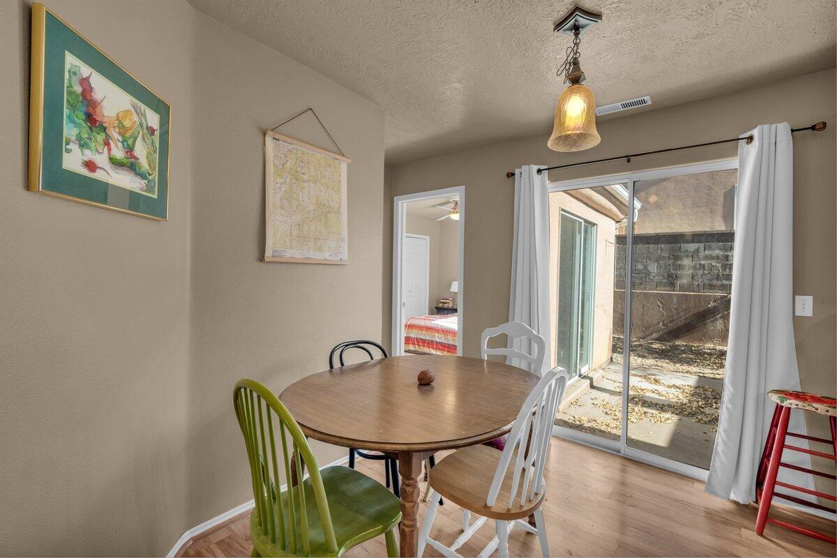 SPANISH GARDENS - Residential