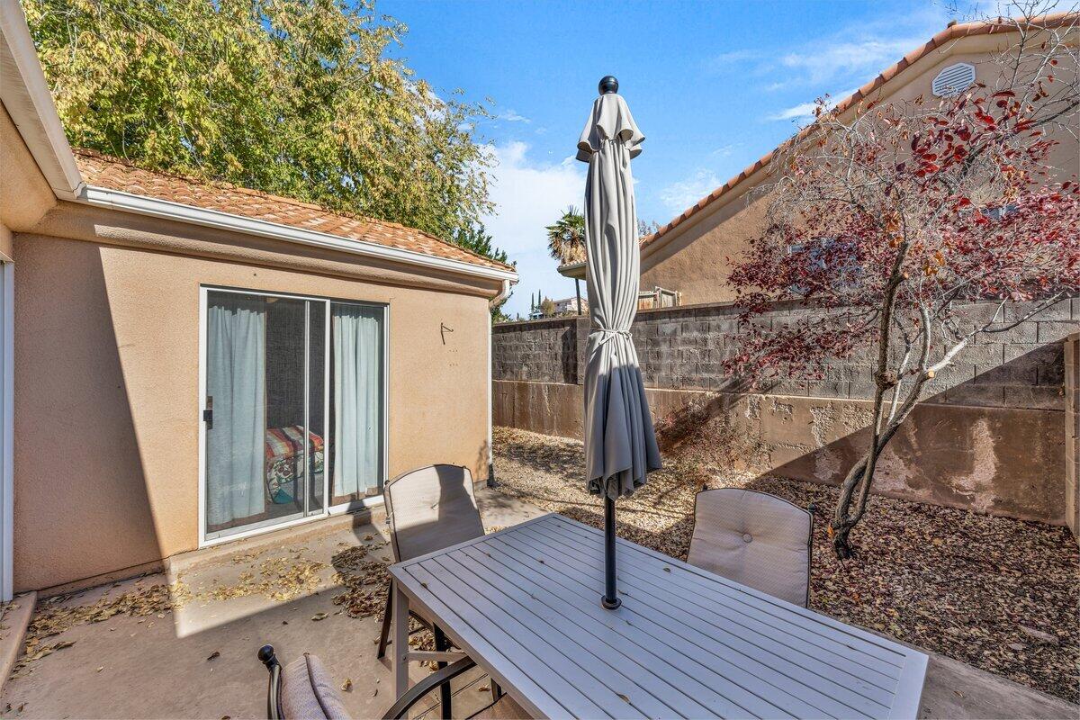 SPANISH GARDENS - Residential