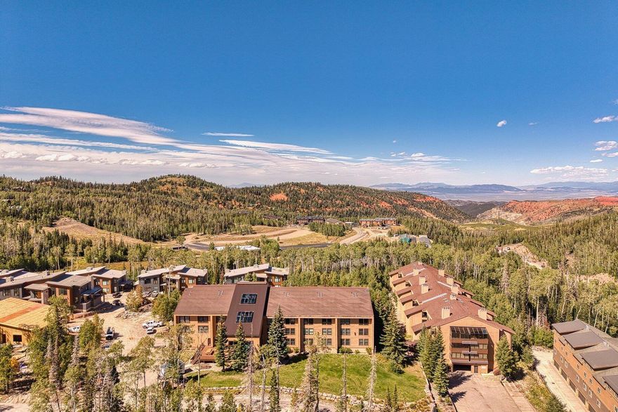 The finest turn-key fully remodeled ski in/ski out studio condo at Copper Chase. A top floor retreat, South facing end unit with full ski area view, all day sun, indoor pool, spa, fitness center, lounge, and garage. Quick, easy access to numerous National Parks.  This is an RCI complex offering trades for use of properties worldwide.