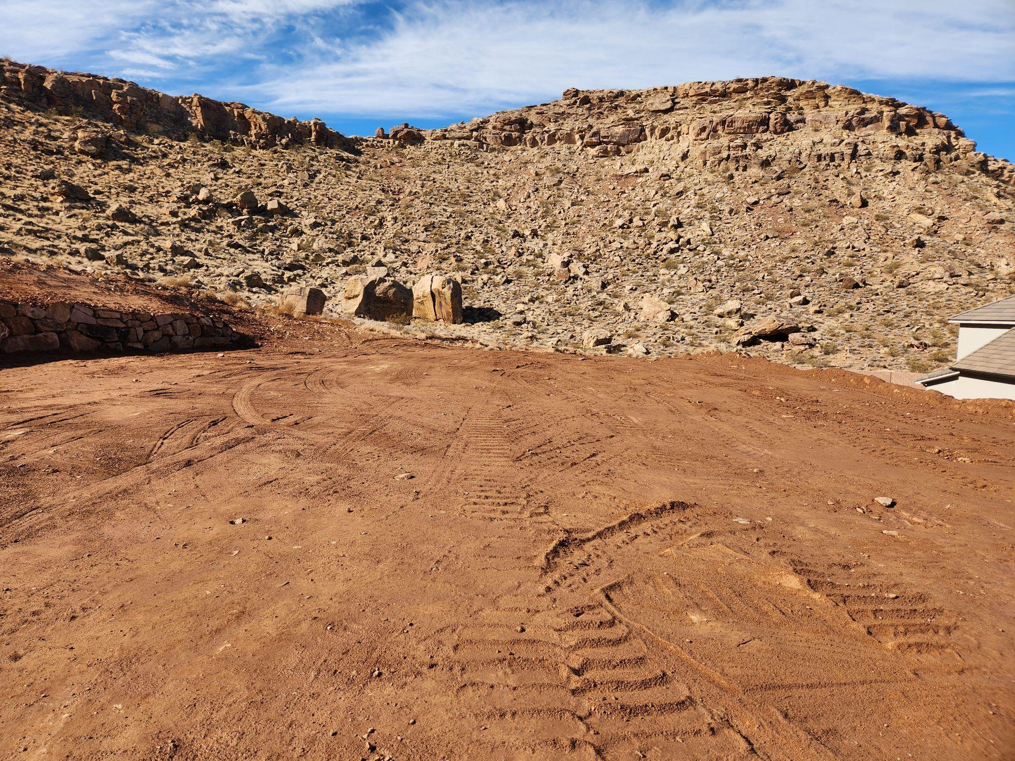 DESERT CLIFFS - Land