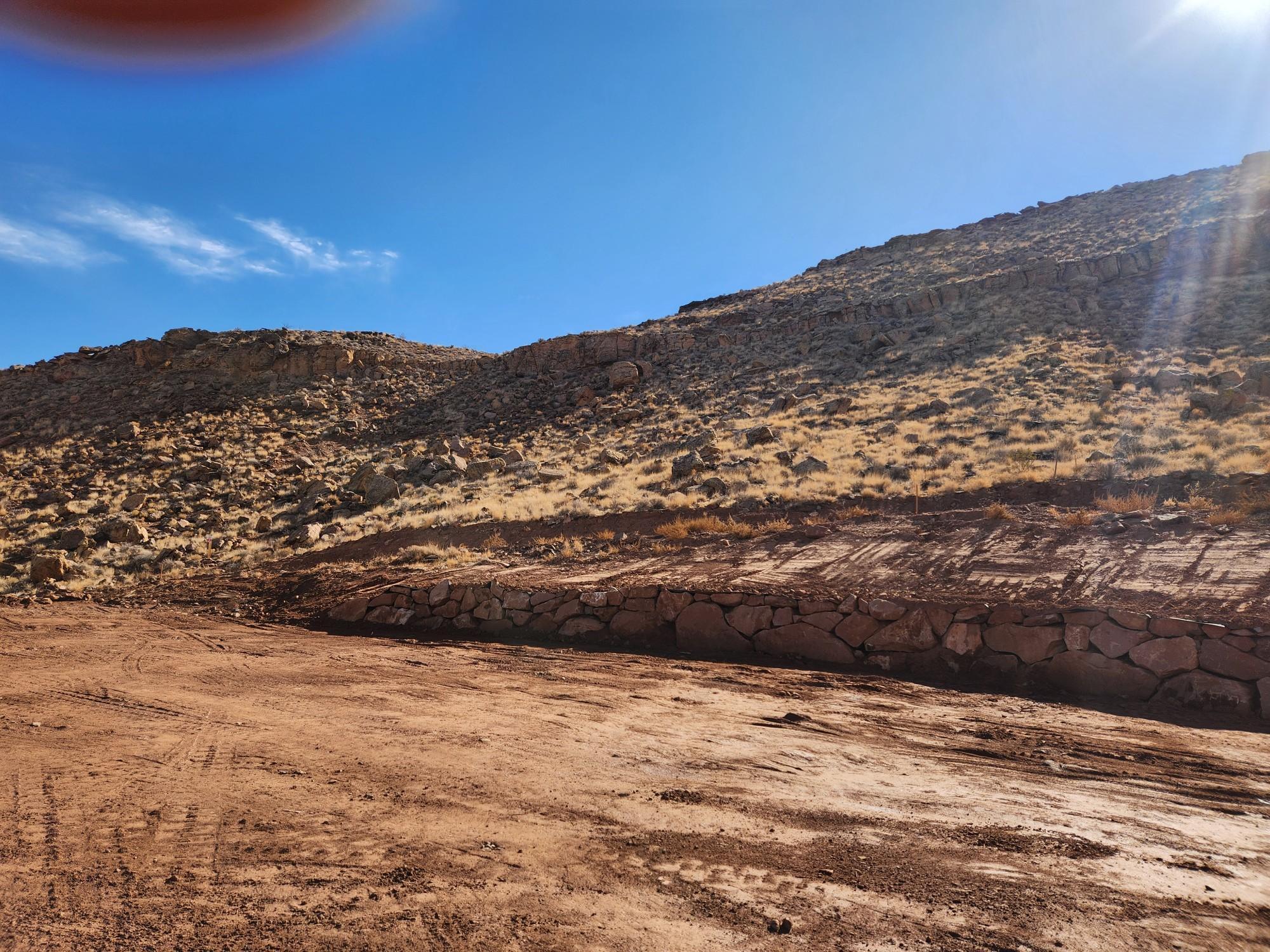 DESERT CLIFFS - Land