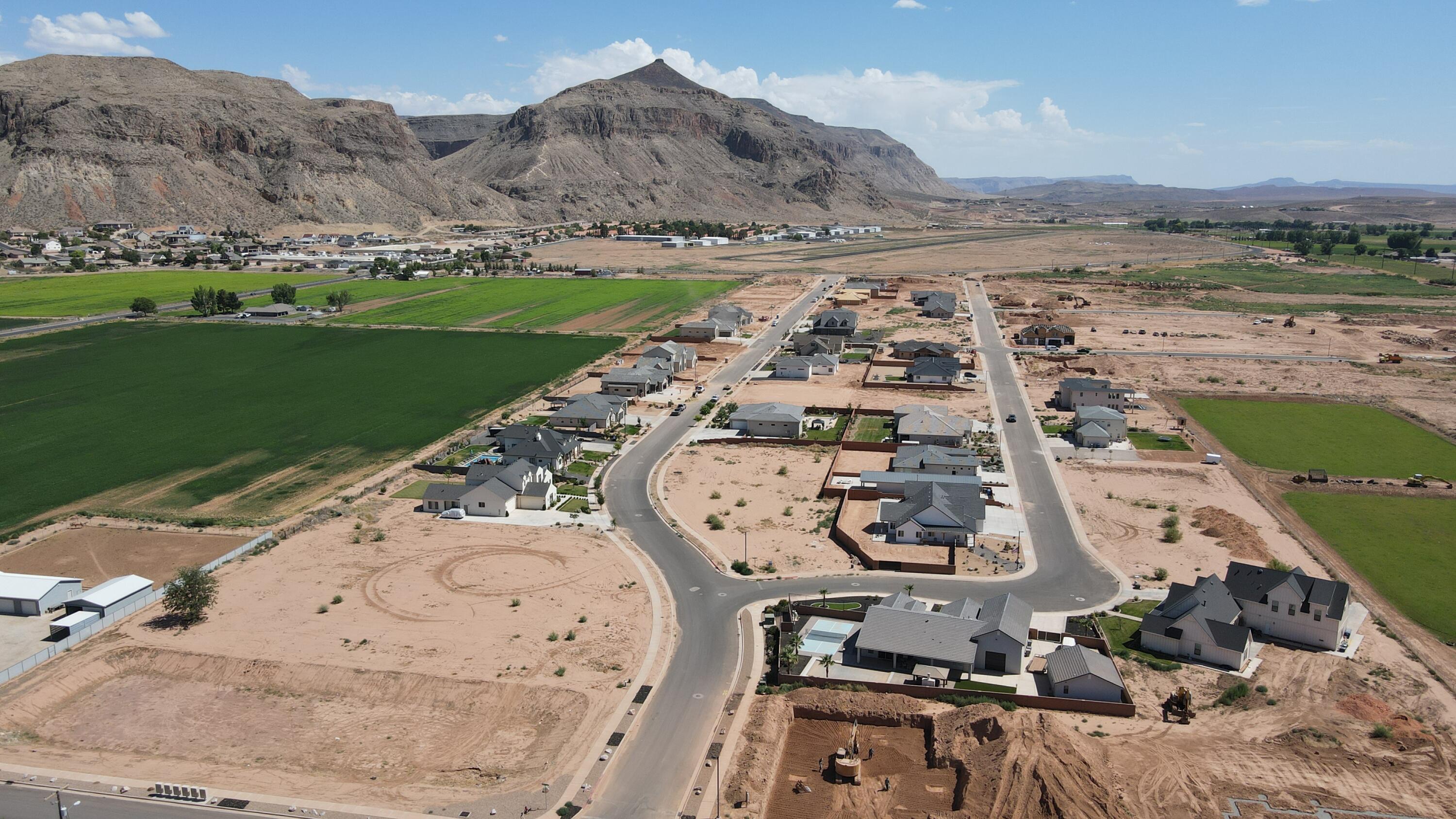 HURRICANE FIELDS ESTATES - Land