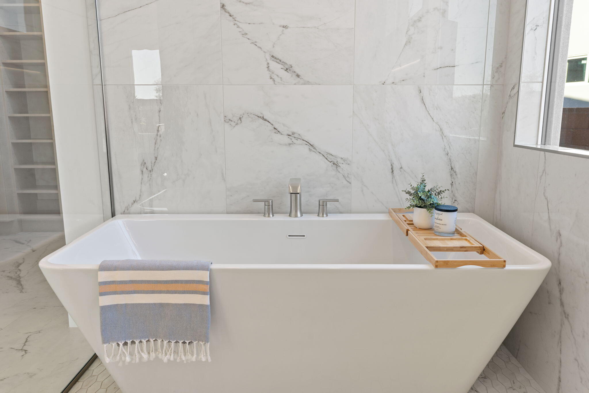 BLACK STONE - Residential