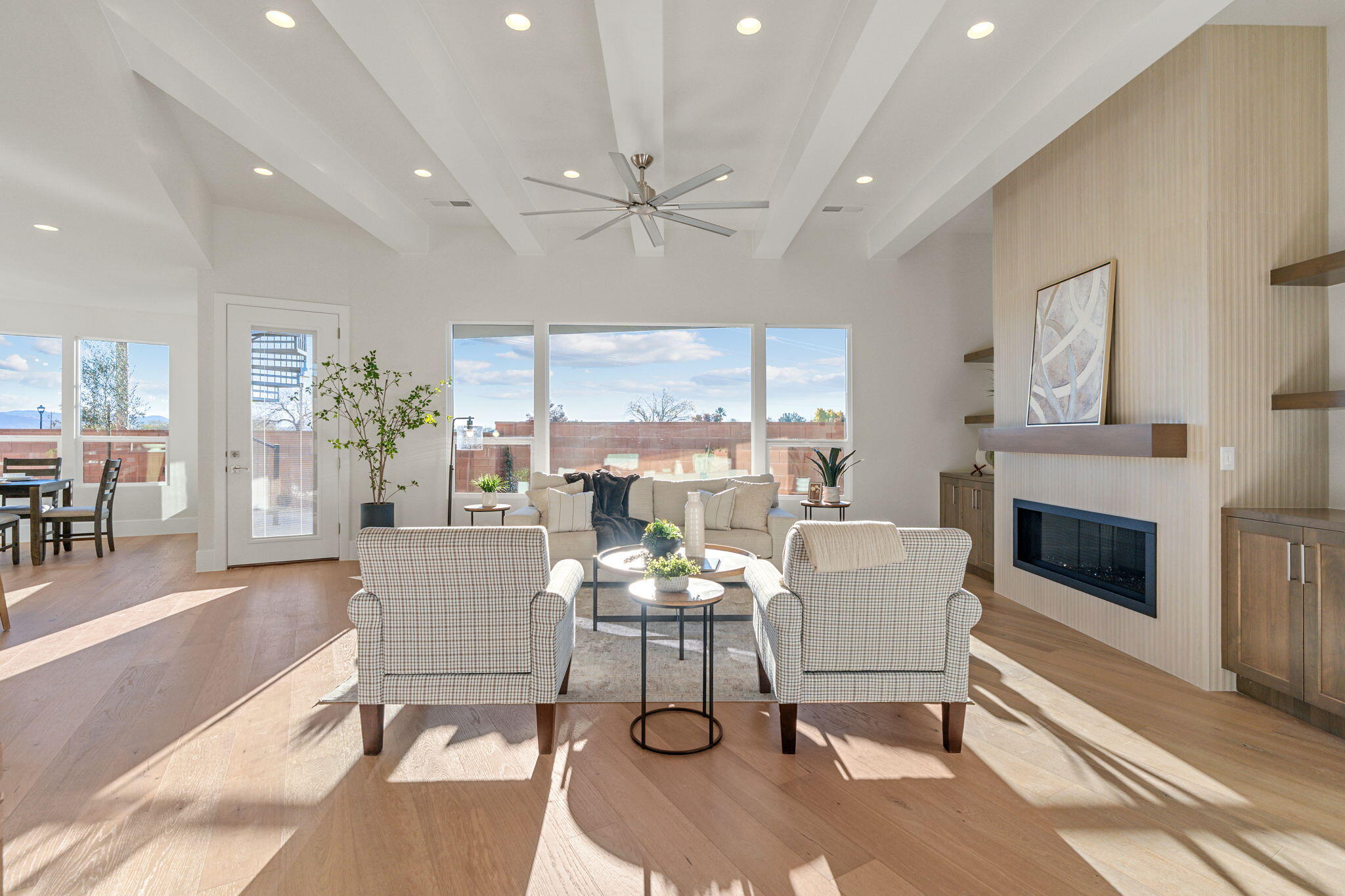 BLACK STONE - Residential