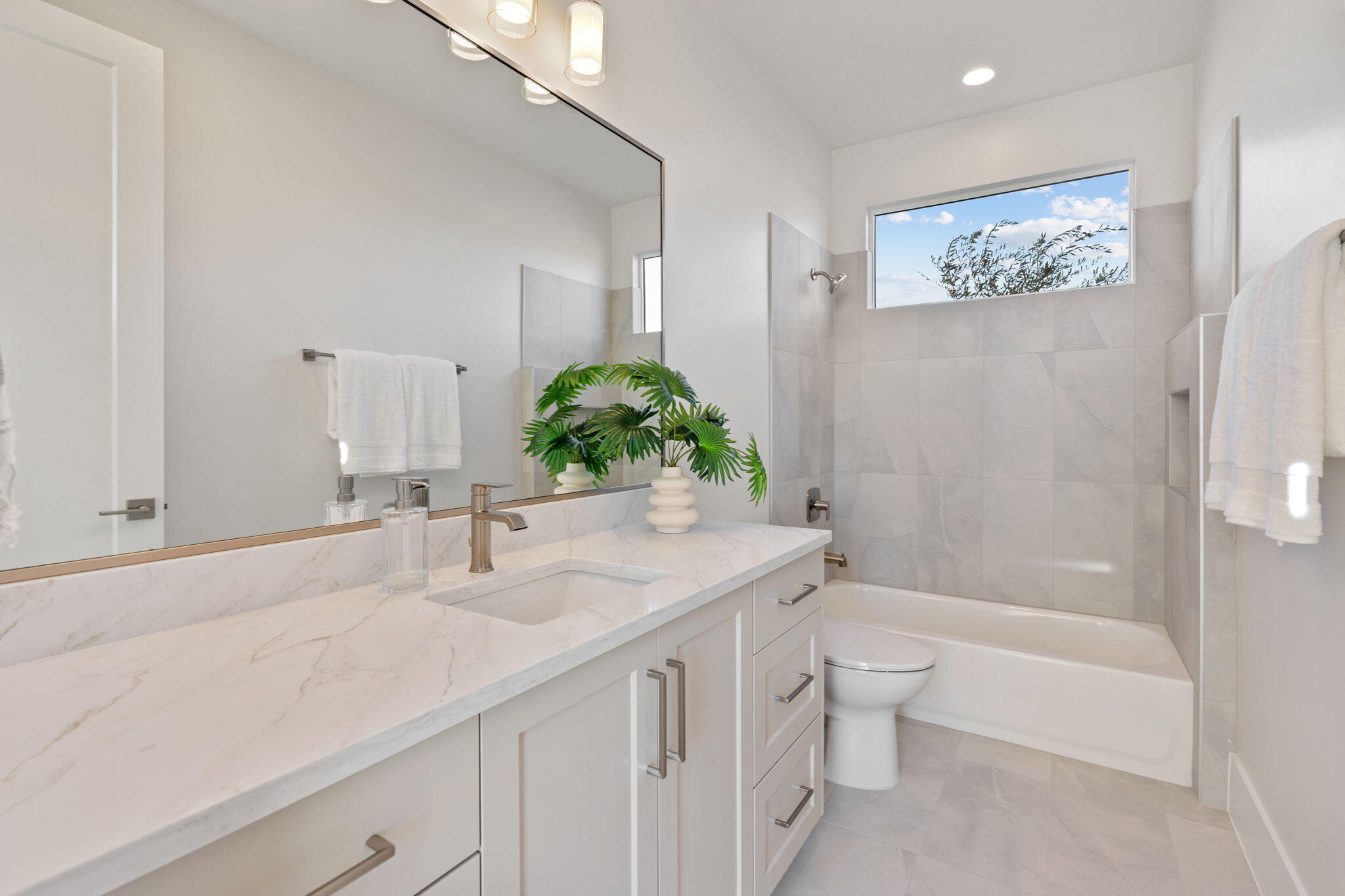 BLACK STONE - Residential