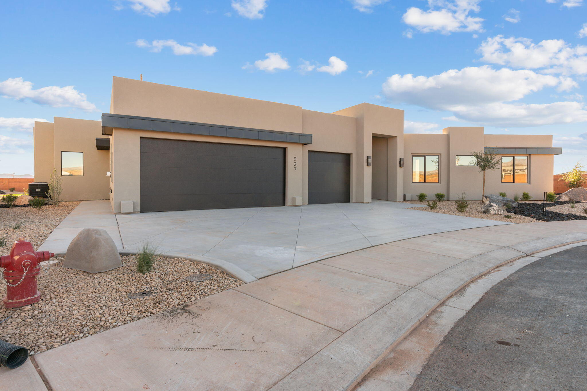 BLACK STONE - Residential