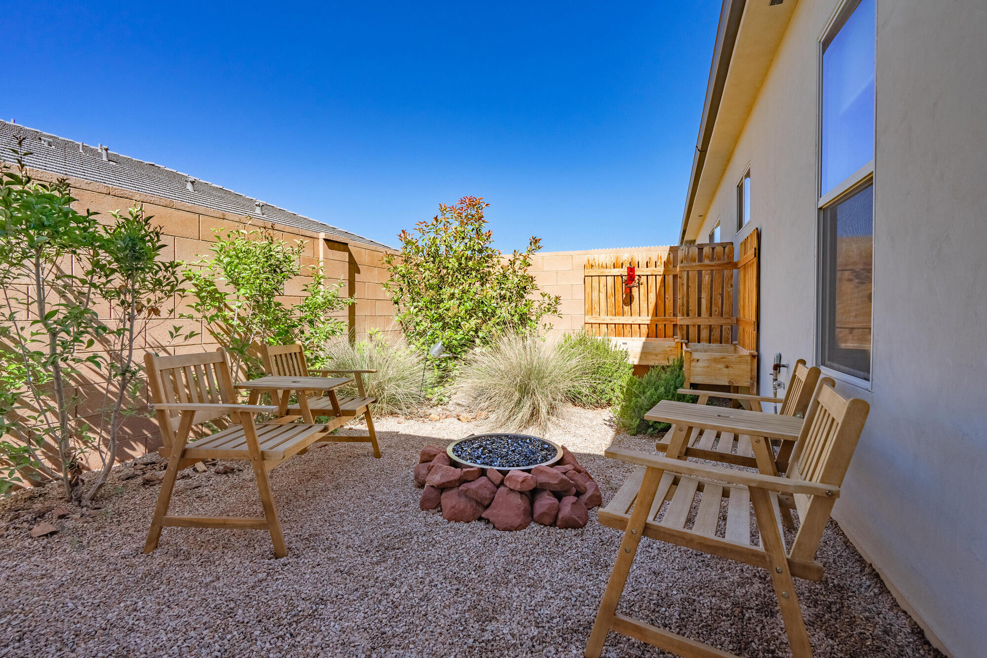 VILLAS AT SUN RIVER - Residential