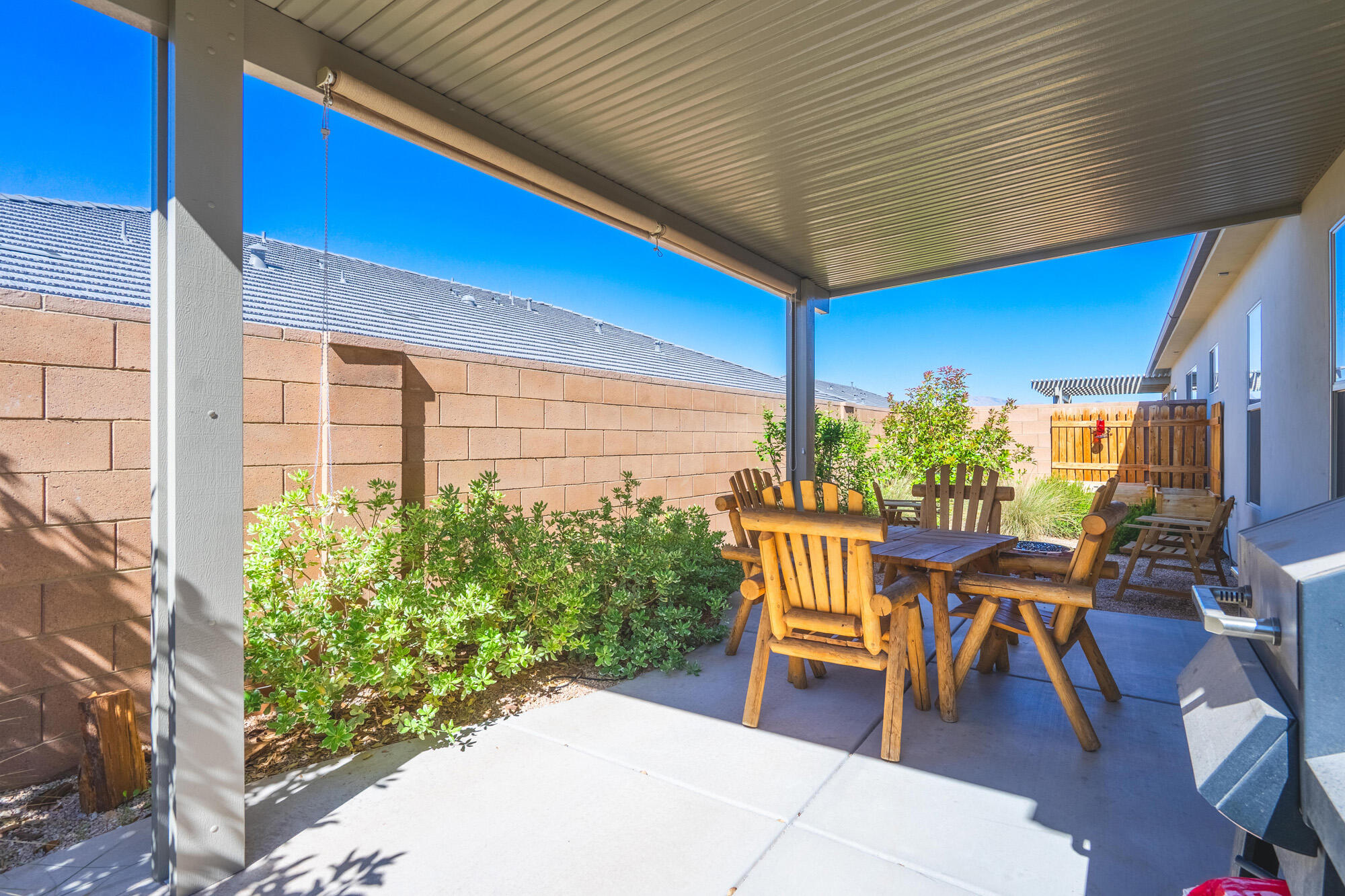 VILLAS AT SUN RIVER - Residential