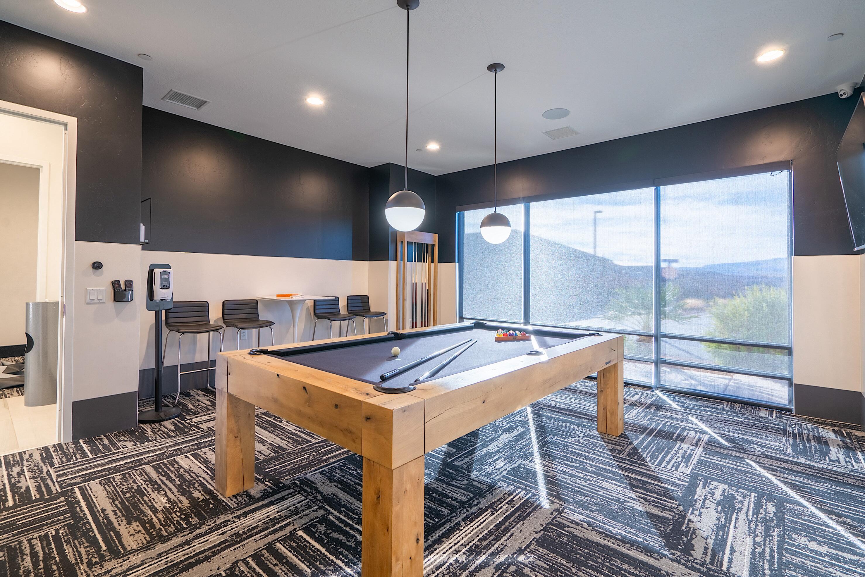 VILLAS AT SUN RIVER - Residential