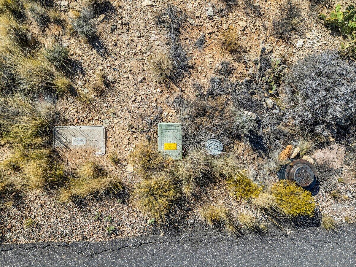 ANASAZI PLATEAU - Land