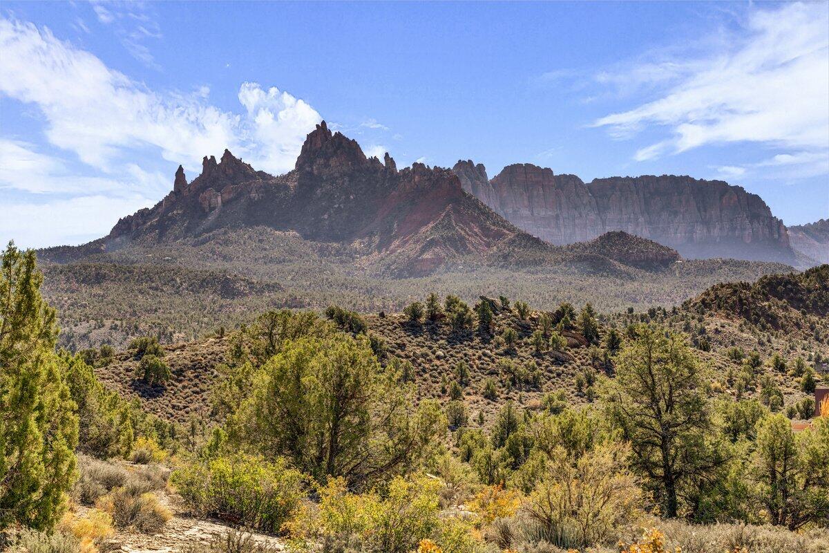 ANASAZI PLATEAU - Land