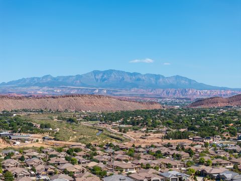 Tiny photo for 4260 S Painted Finch DR, Saint George, UT 84790 (MLS # 25-264977)