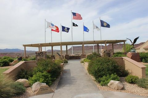 Tiny photo for 4260 S Painted Finch DR, Saint George, UT 84790 (MLS # 25-264977)
