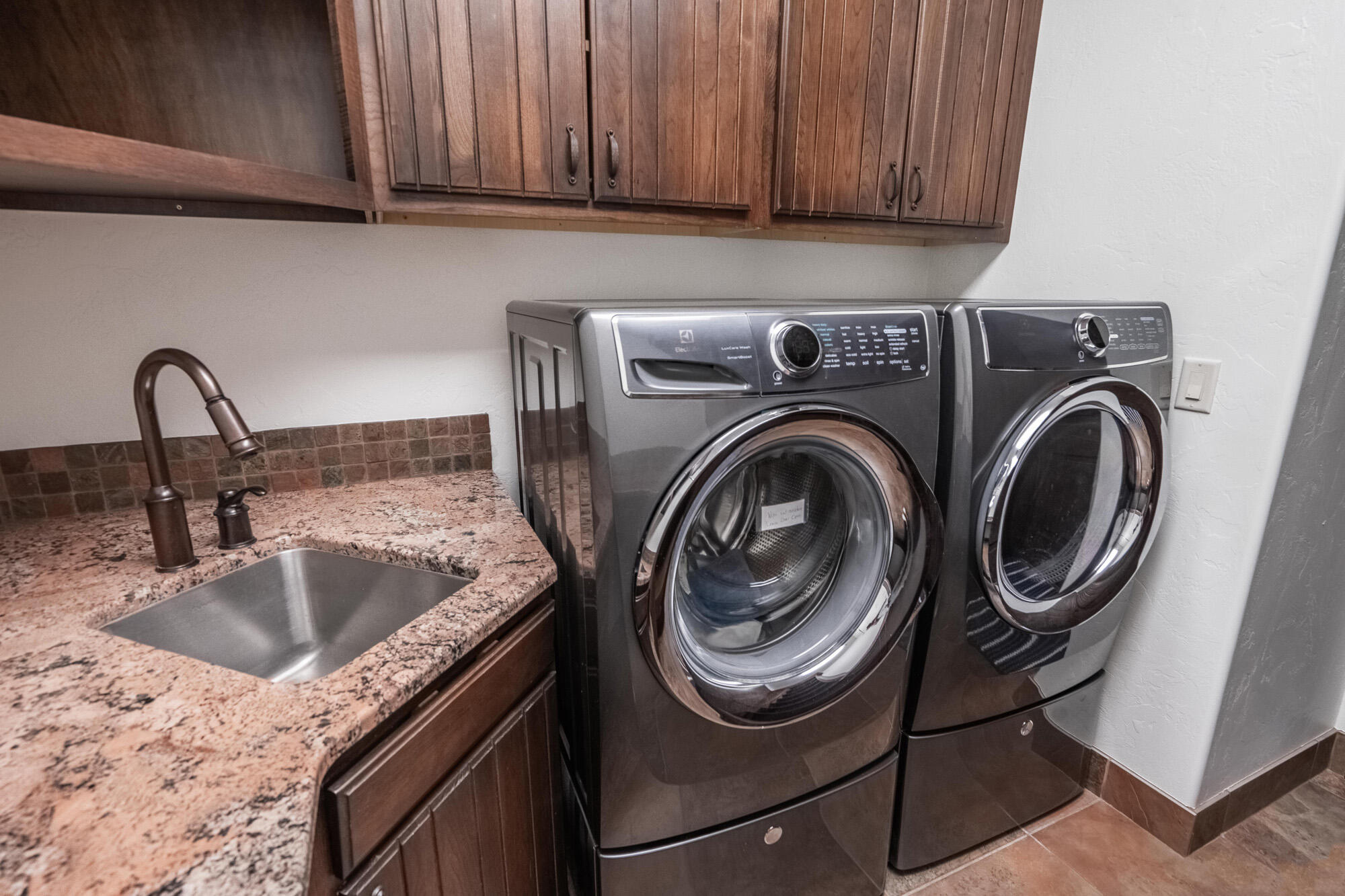 SILVERSTONE AT GREEN SPRINGS - Residential