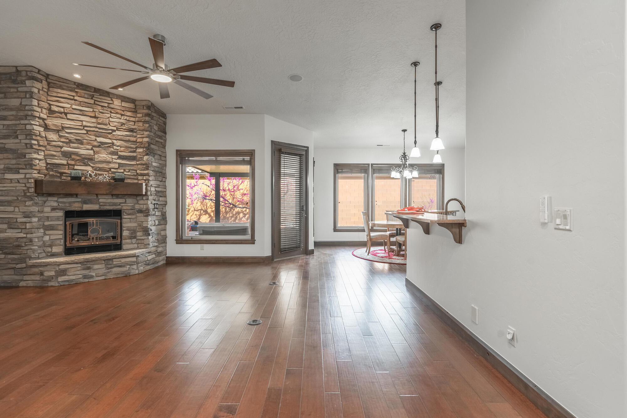 SILVERSTONE AT GREEN SPRINGS - Residential