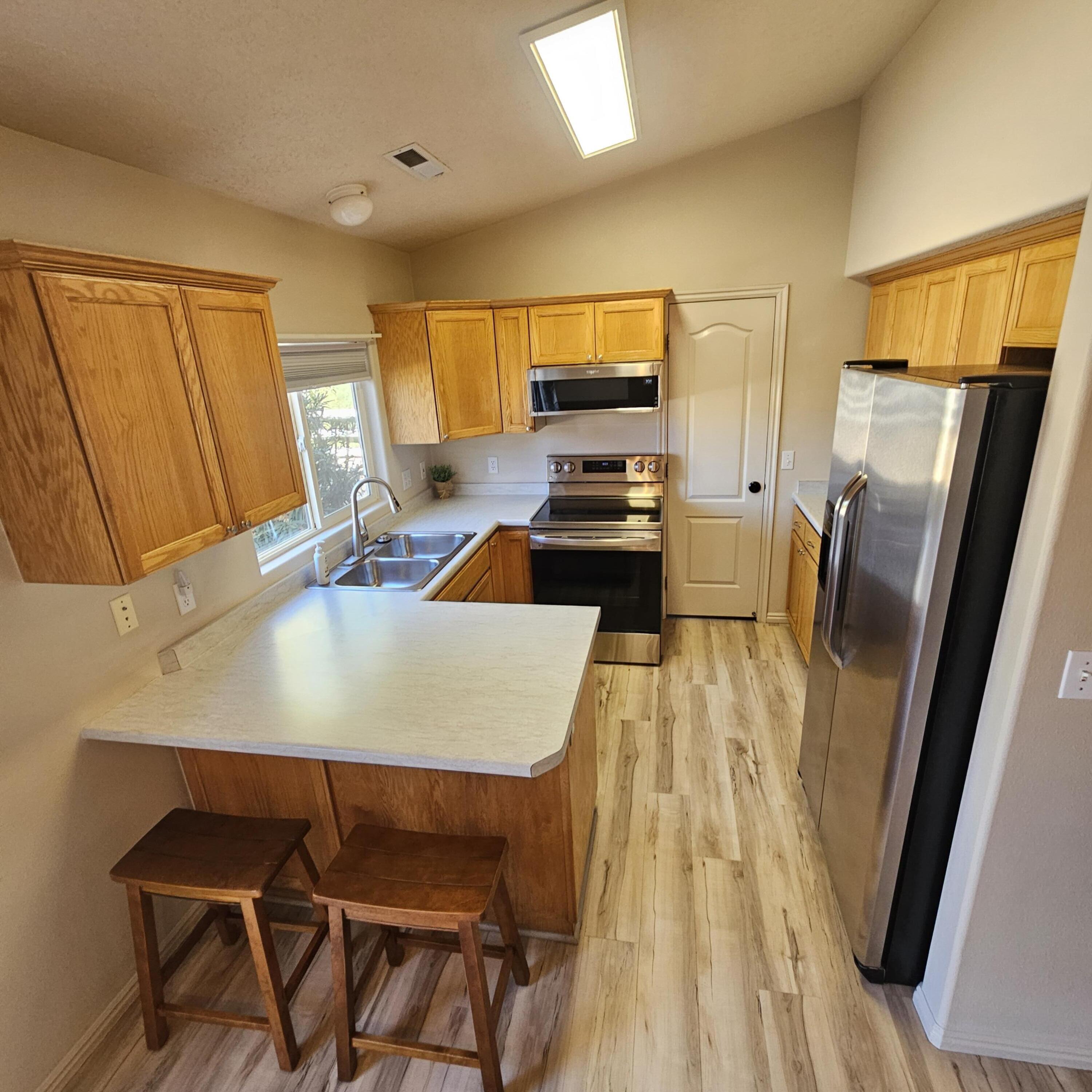 SHADOW CANYON - Residential