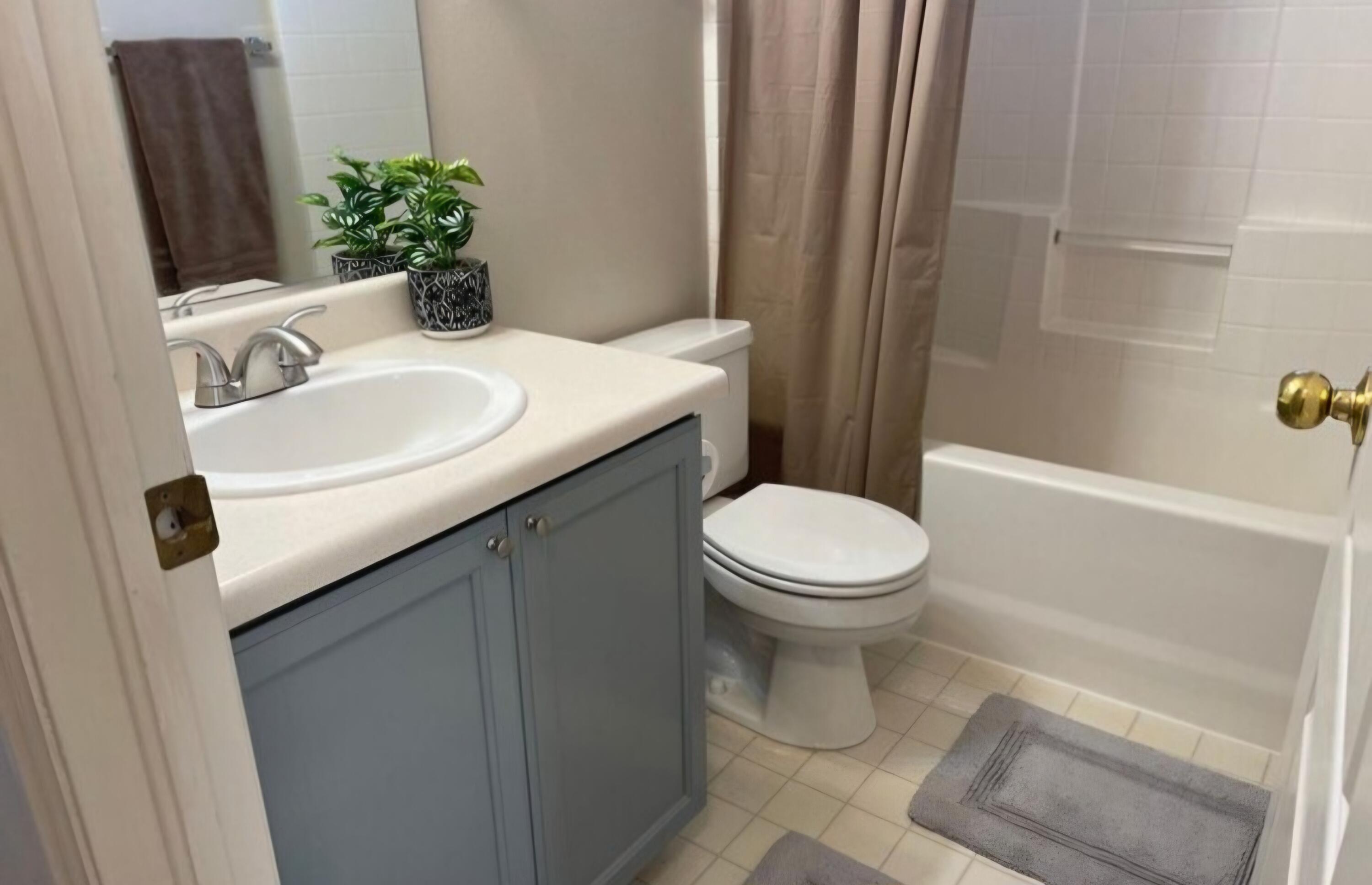 SHADOW CANYON - Residential