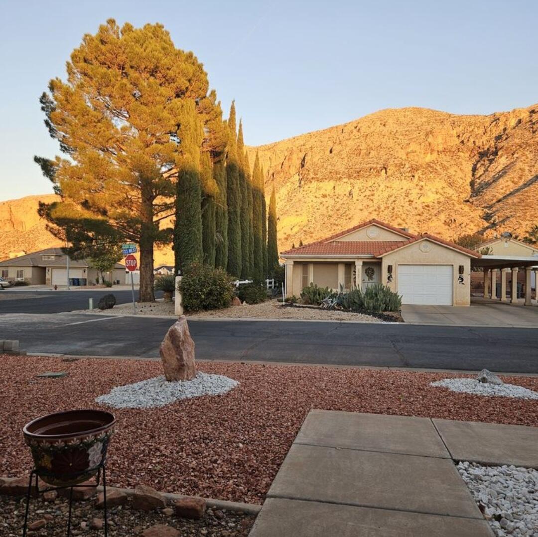 SHADOW CANYON - Residential