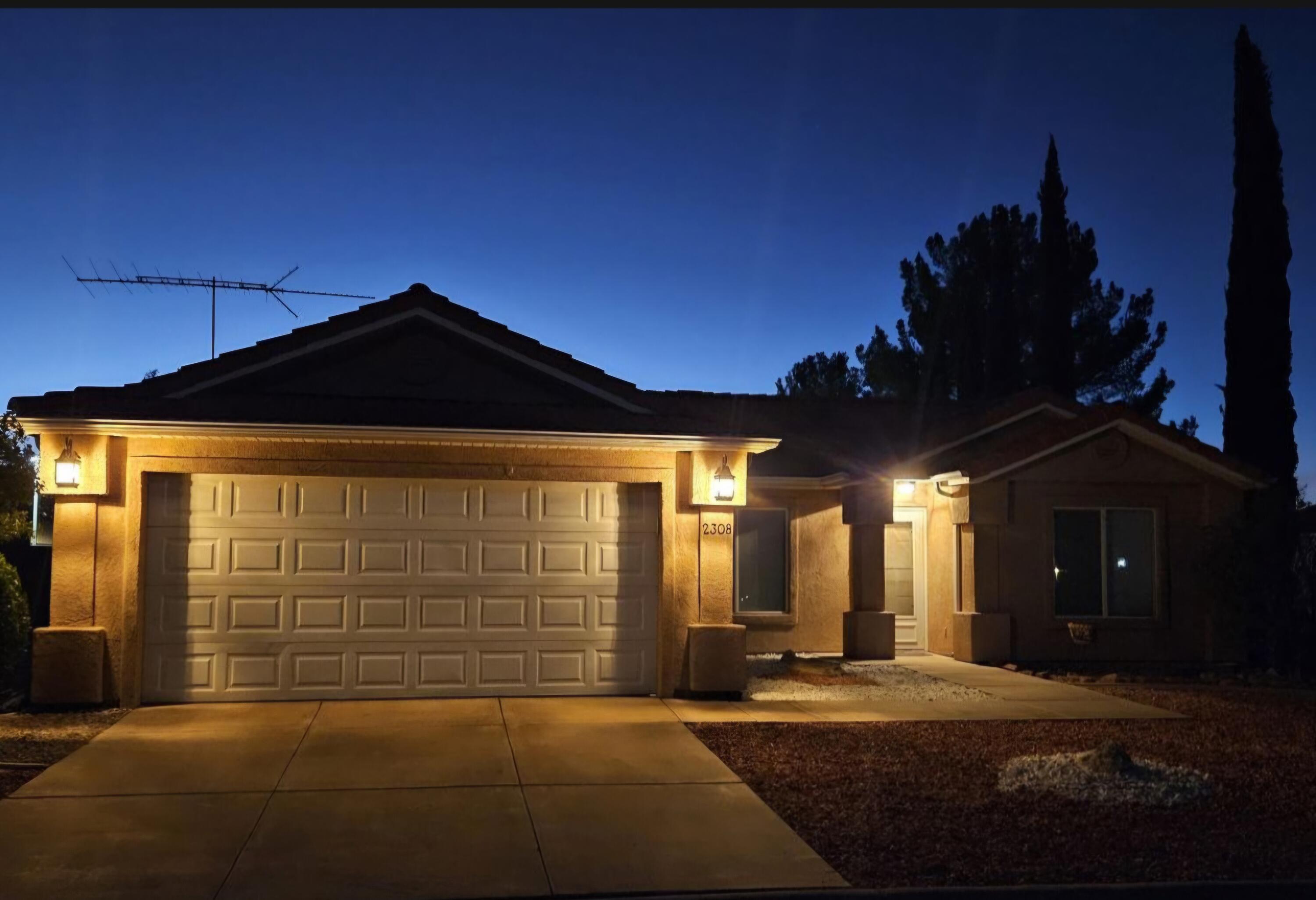 SHADOW CANYON - Residential