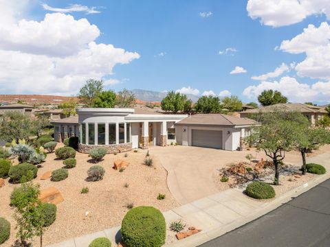 Photo of 3177 E BROKEN ROCK Way, Washington, UT 84780 (MLS # 26-271089)