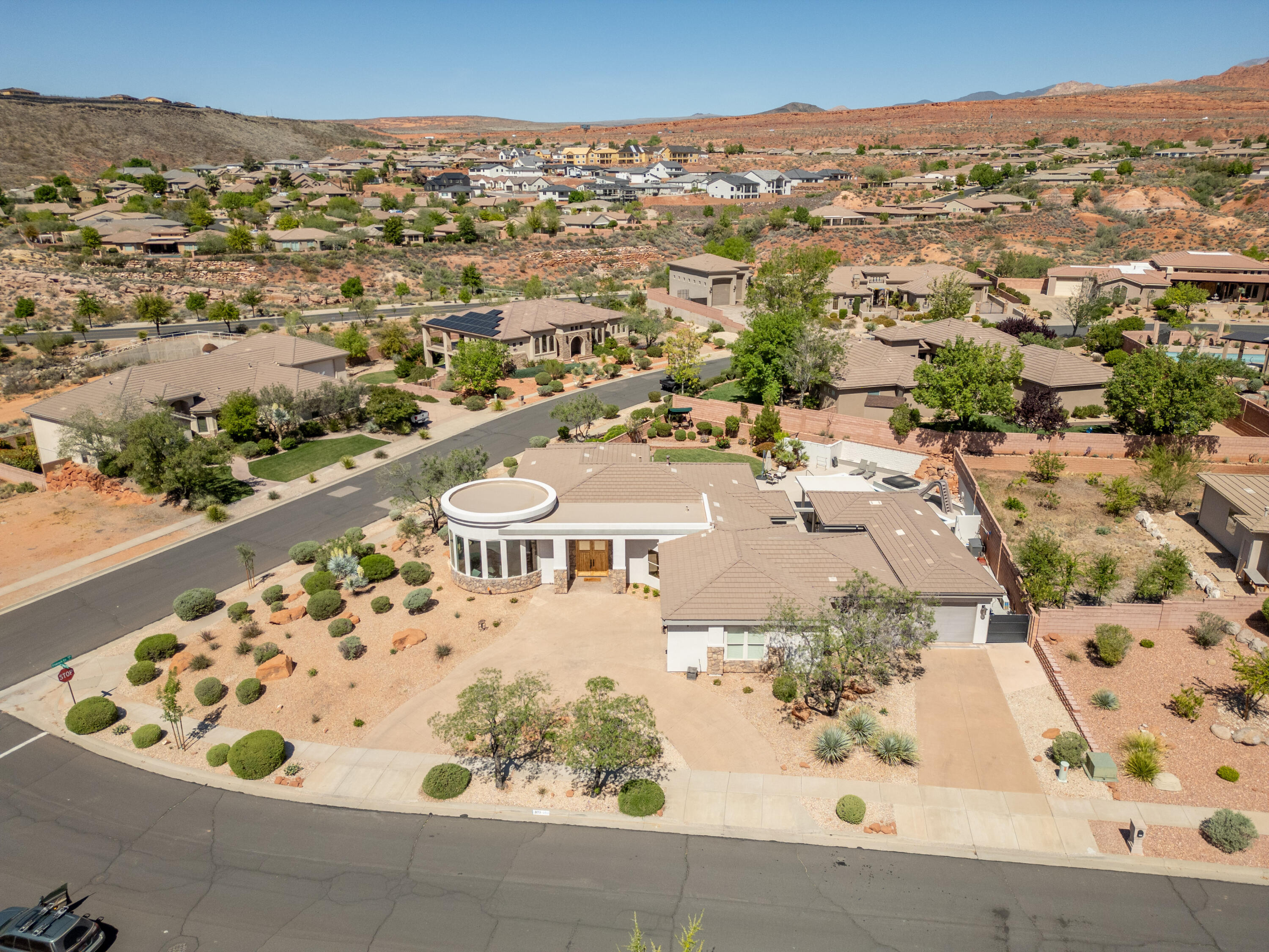 CORAL CANYON - Residential