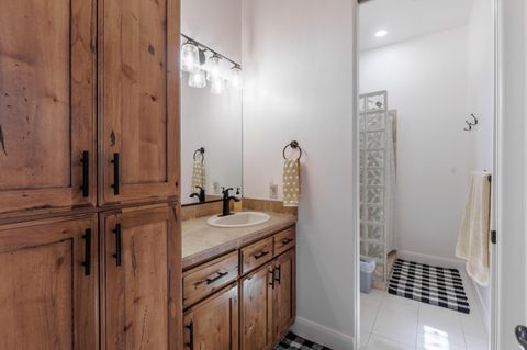 Tiny photo for 3177 E BROKEN ROCK Way, Washington, UT 84780 (MLS # 26-271089)