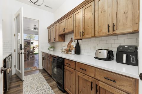 Tiny photo for 3177 E BROKEN ROCK Way, Washington, UT 84780 (MLS # 26-271089)